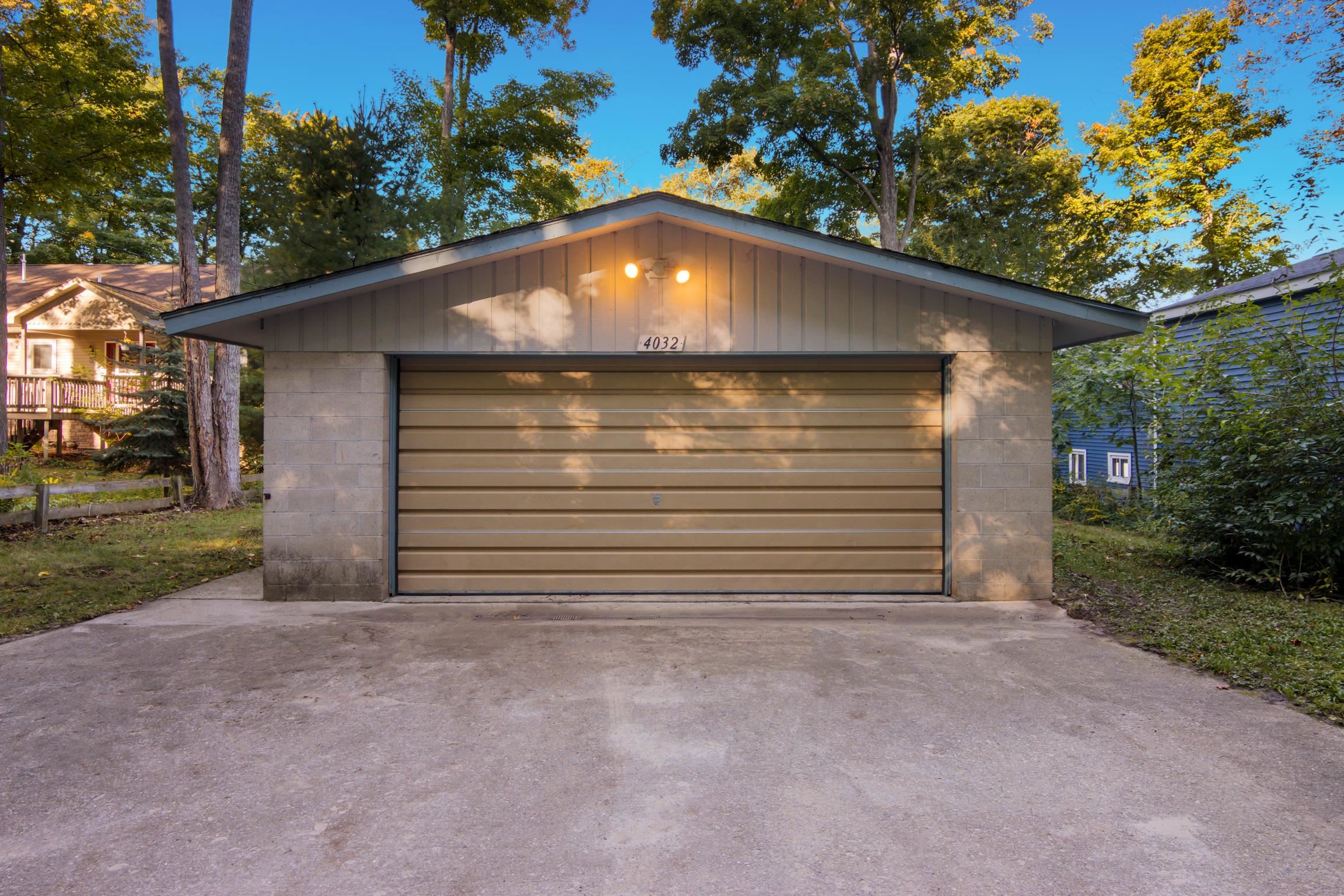 4032 Water View Drive, Grawn, MI, 49637-9503