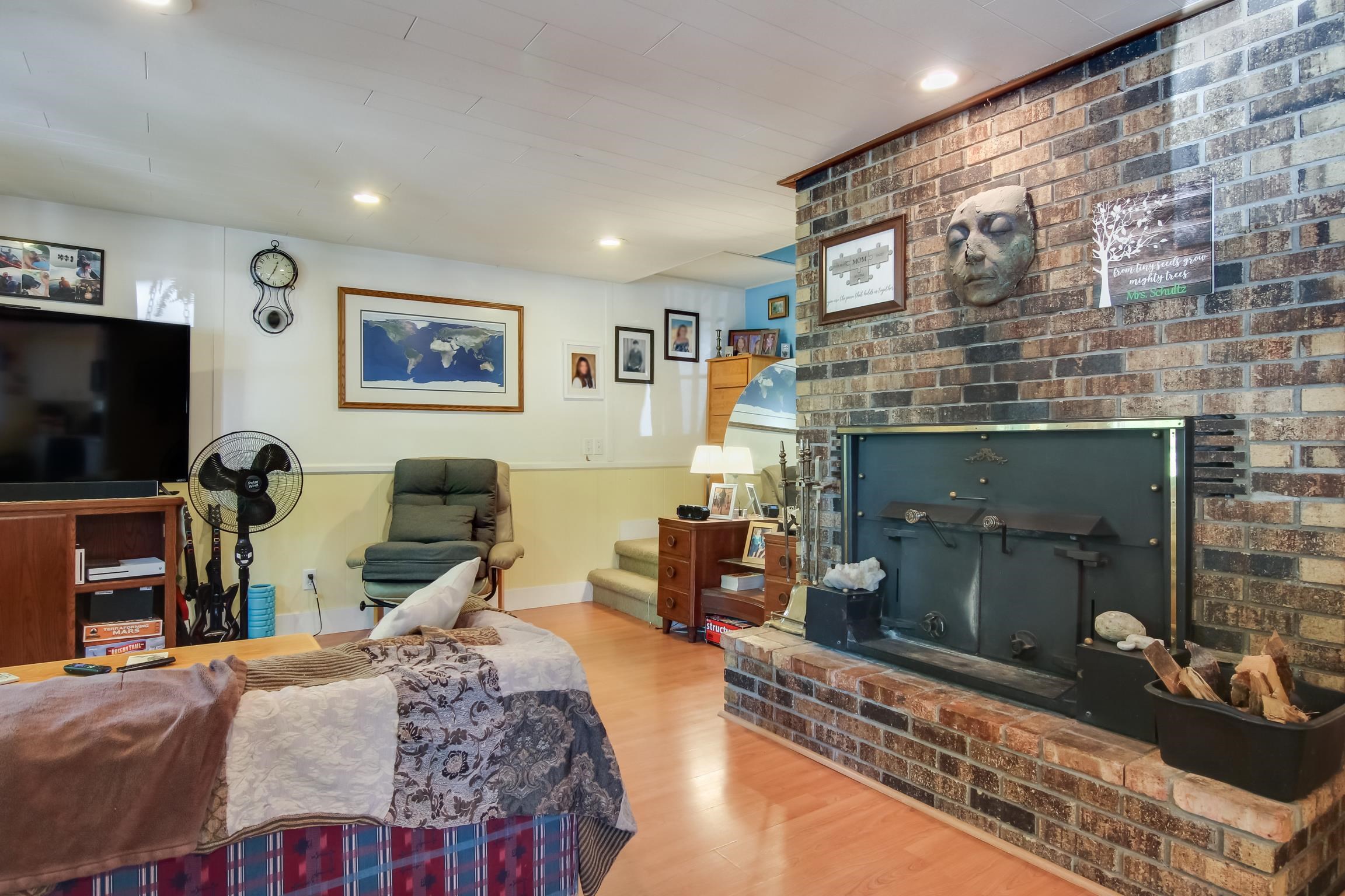 6033 Aarwood Road, Rapid City, MI, 49676