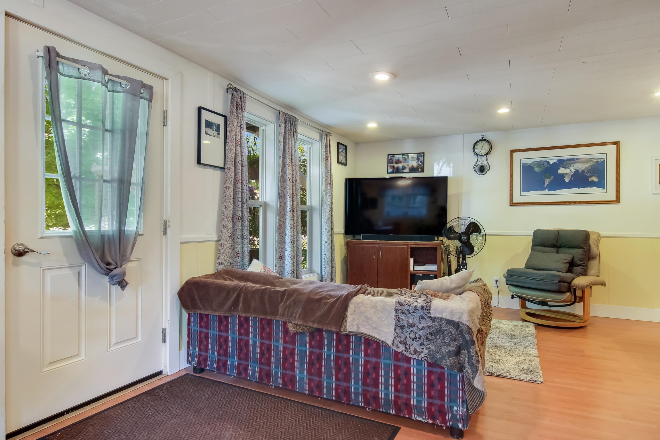 6033 Aarwood Road, Rapid City, MI, 49676