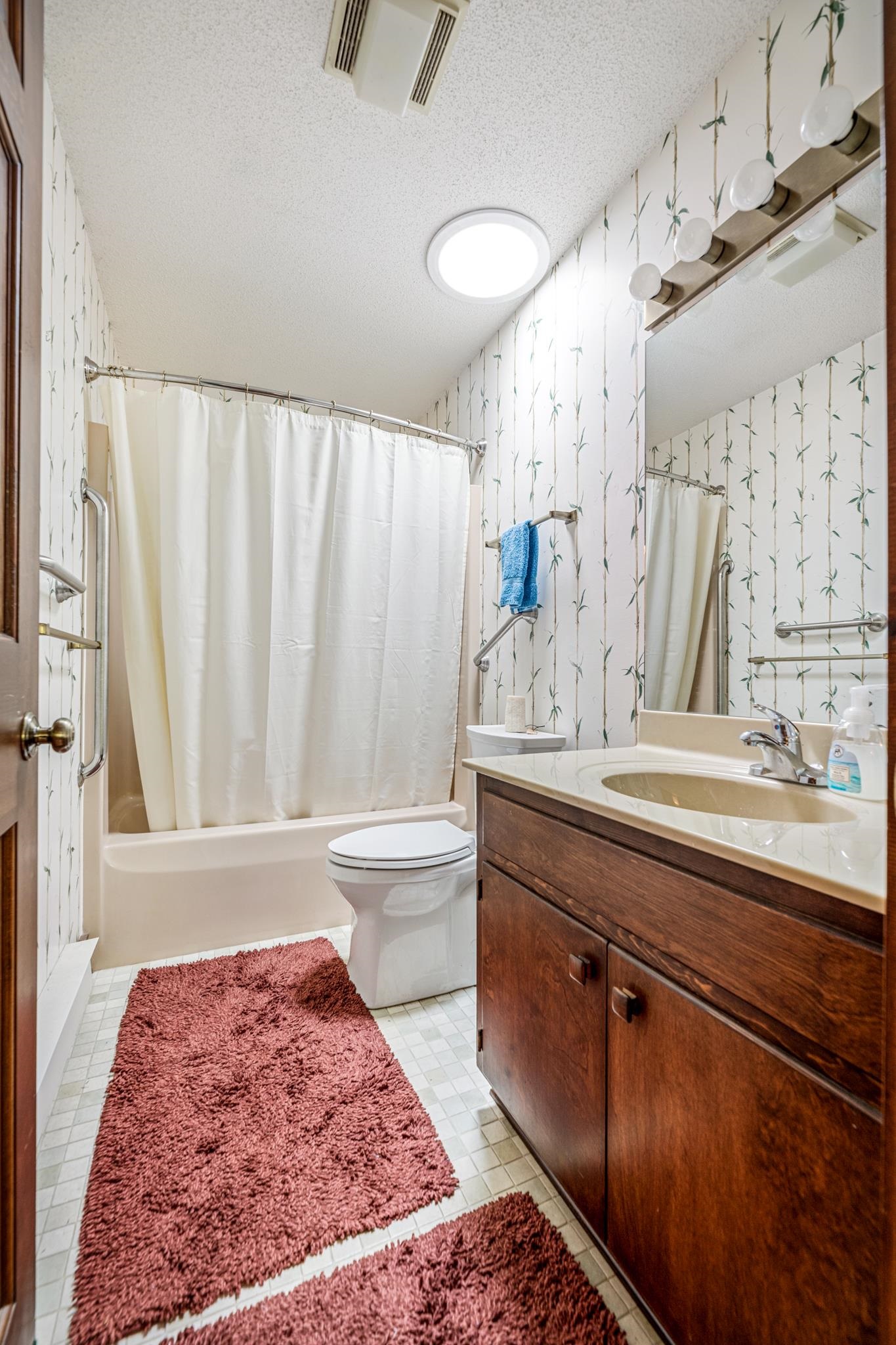 3862 N Trillium Drive, Leland, MI, 49654