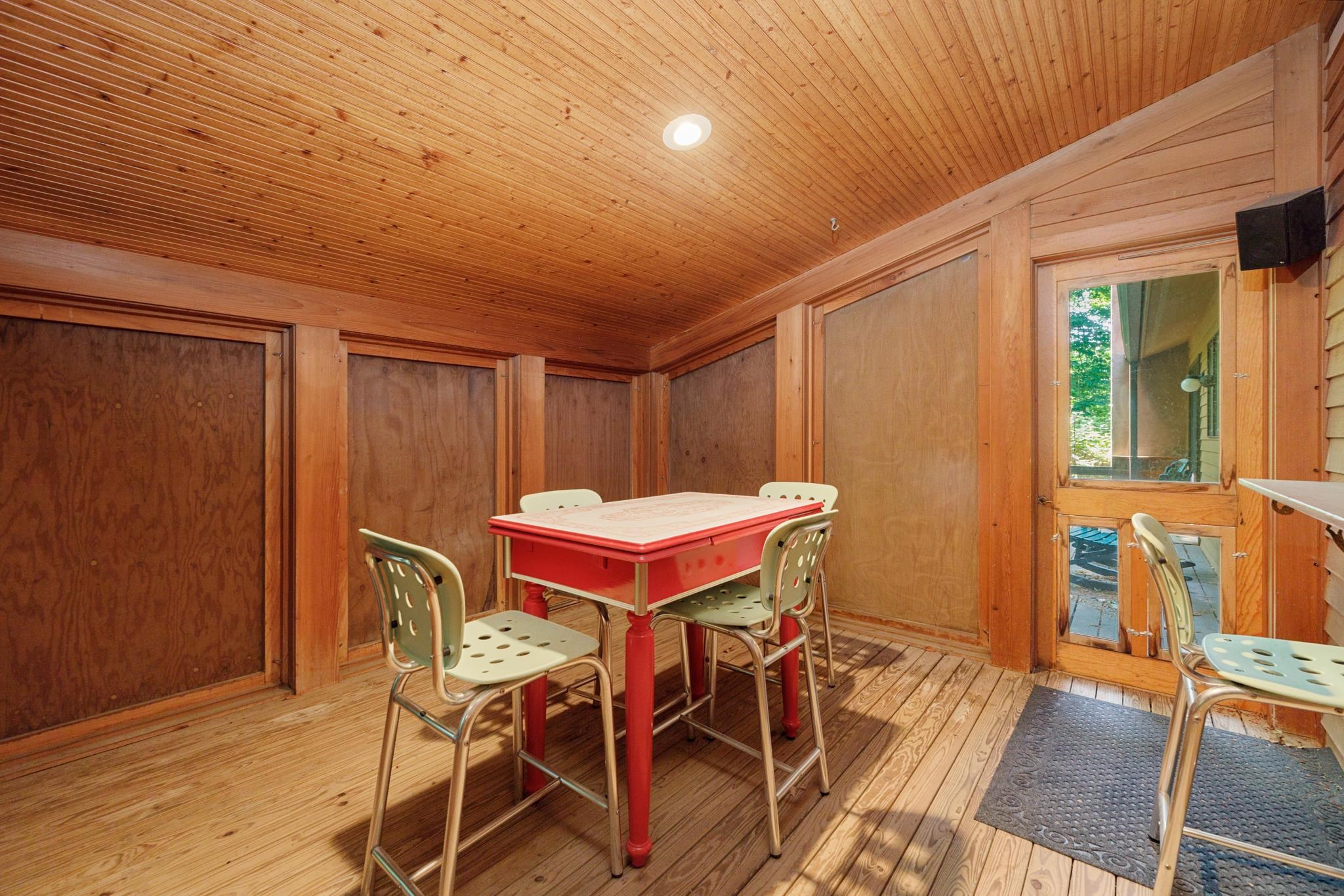 3862 N Trillium Drive, Leland, MI, 49654