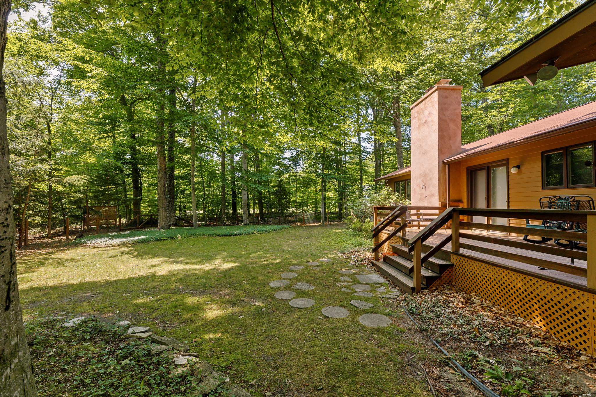 3862 N Trillium Drive, Leland, MI, 49654