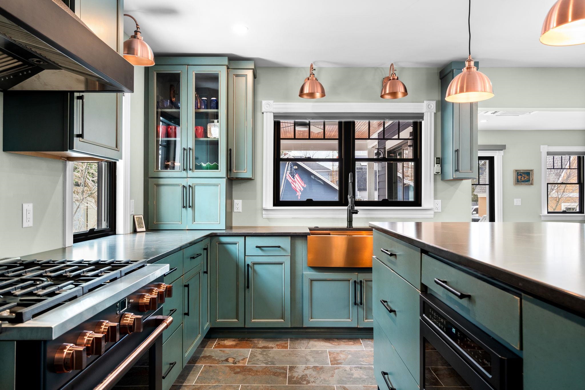 525 Fifth Street, Traverse City, MI, 49684