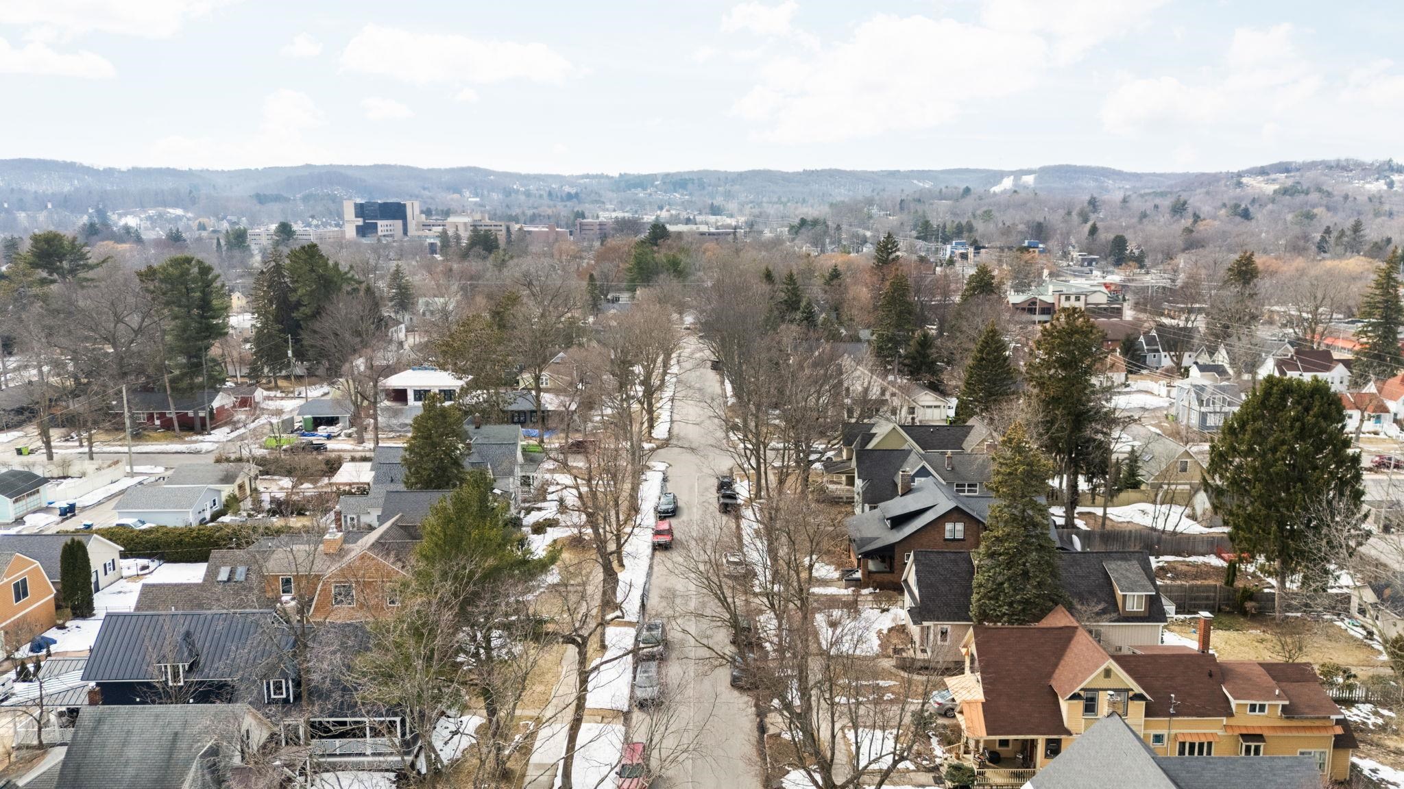 525 Fifth Street, Traverse City, MI, 49684