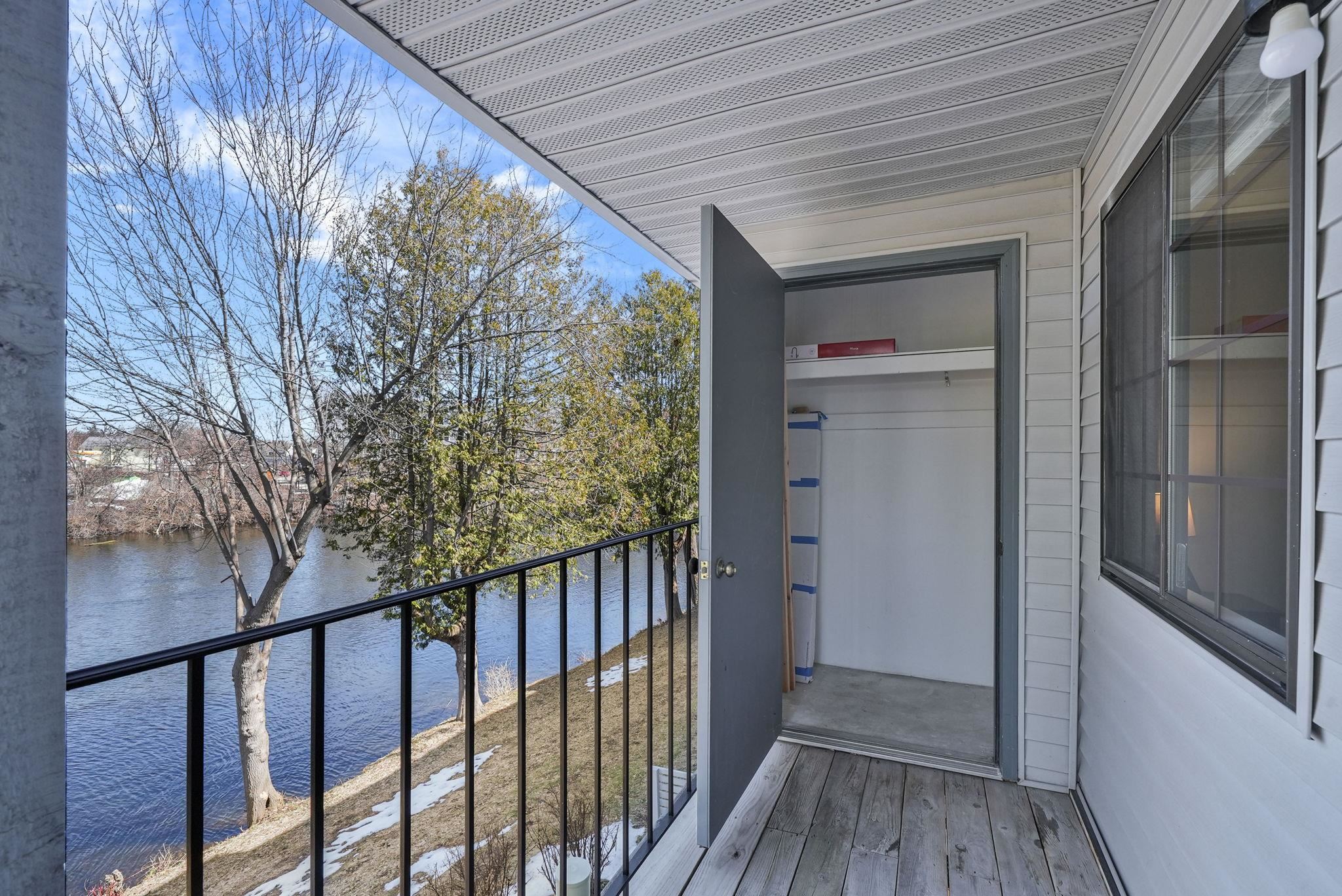 641 Riverine Drive UNIT&nbsp;201, Traverse City, MI, 49684