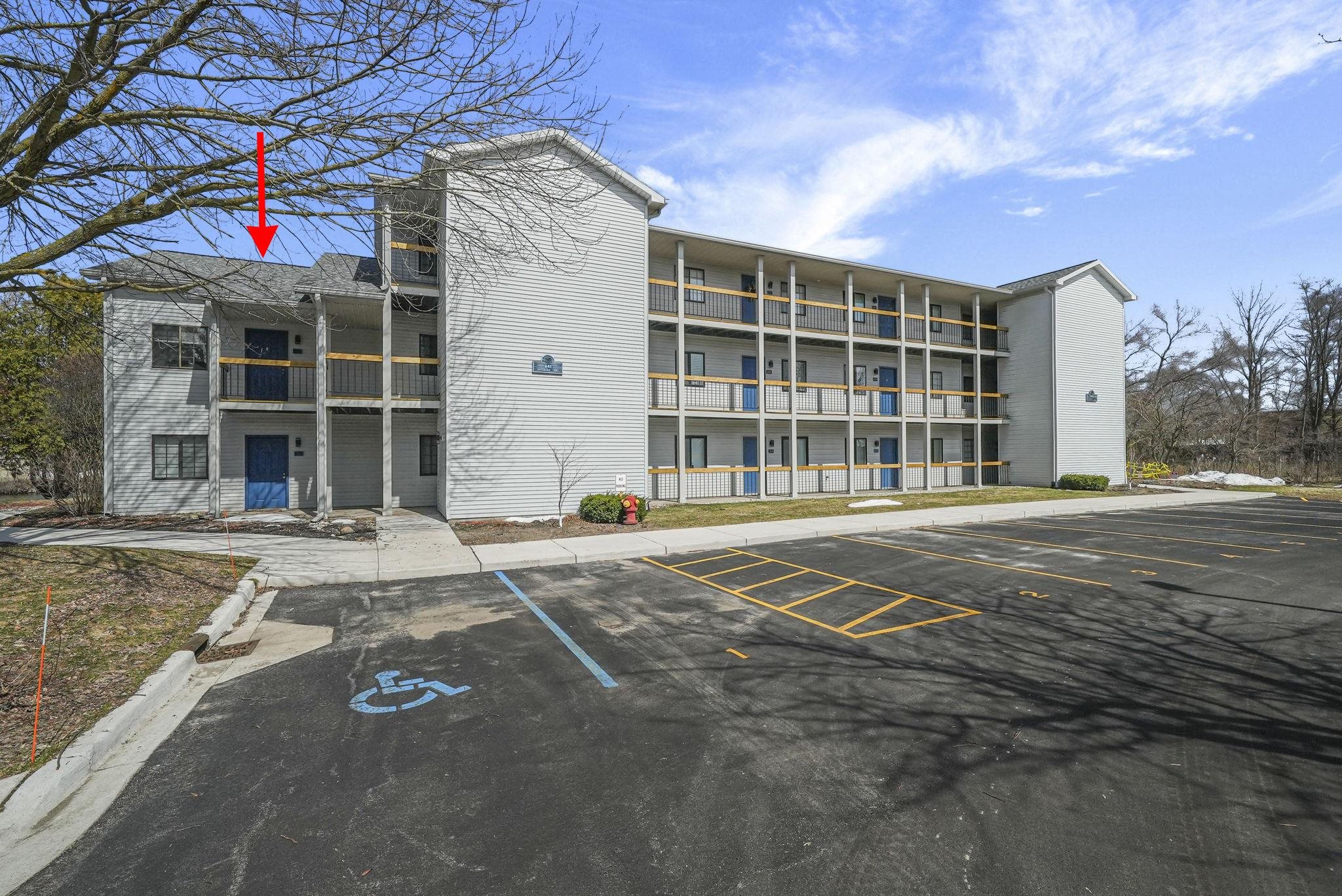 641 Riverine Drive UNIT&nbsp;201, Traverse City, MI, 49684