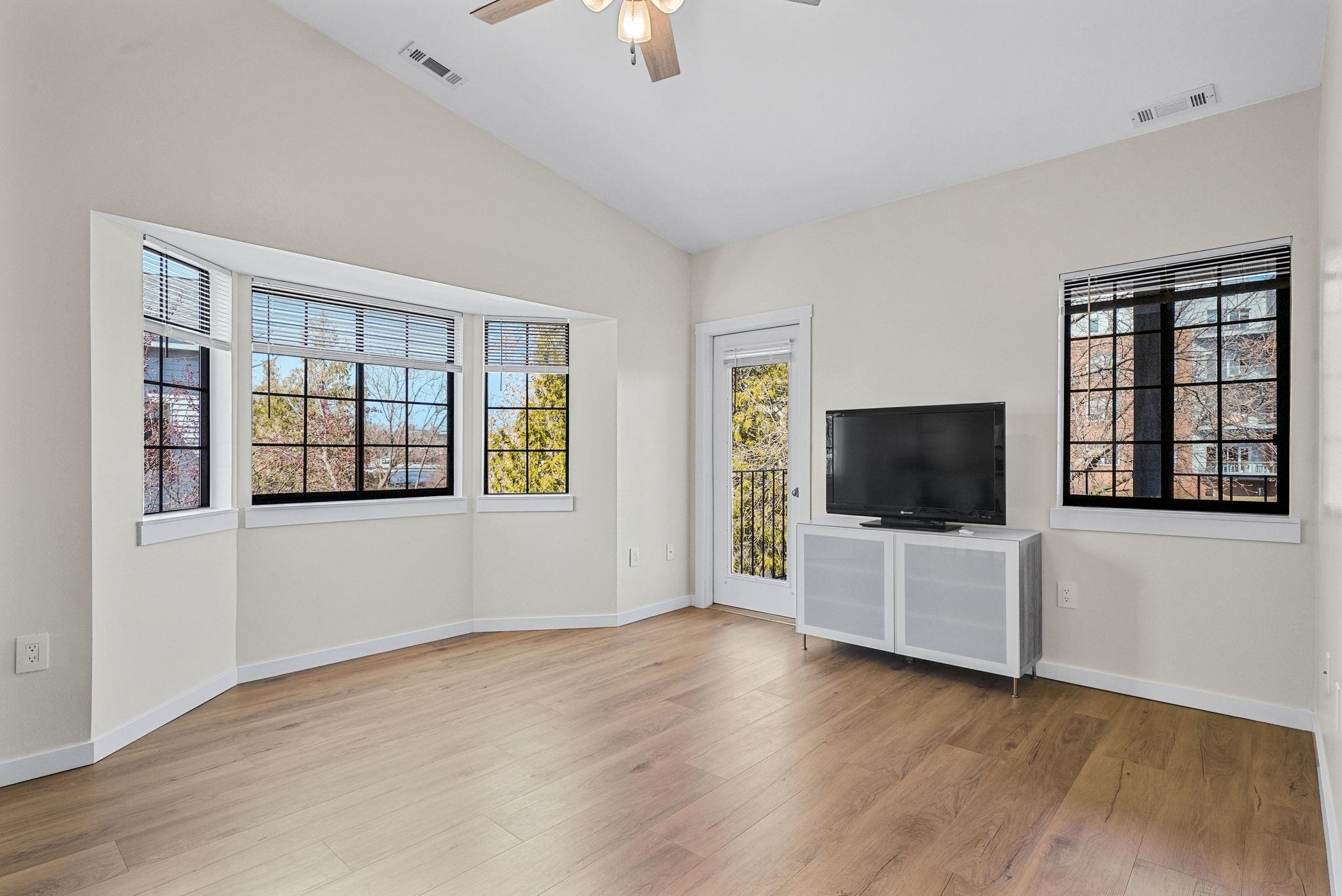 641 Riverine Drive UNIT&nbsp;201, Traverse City, MI, 49684