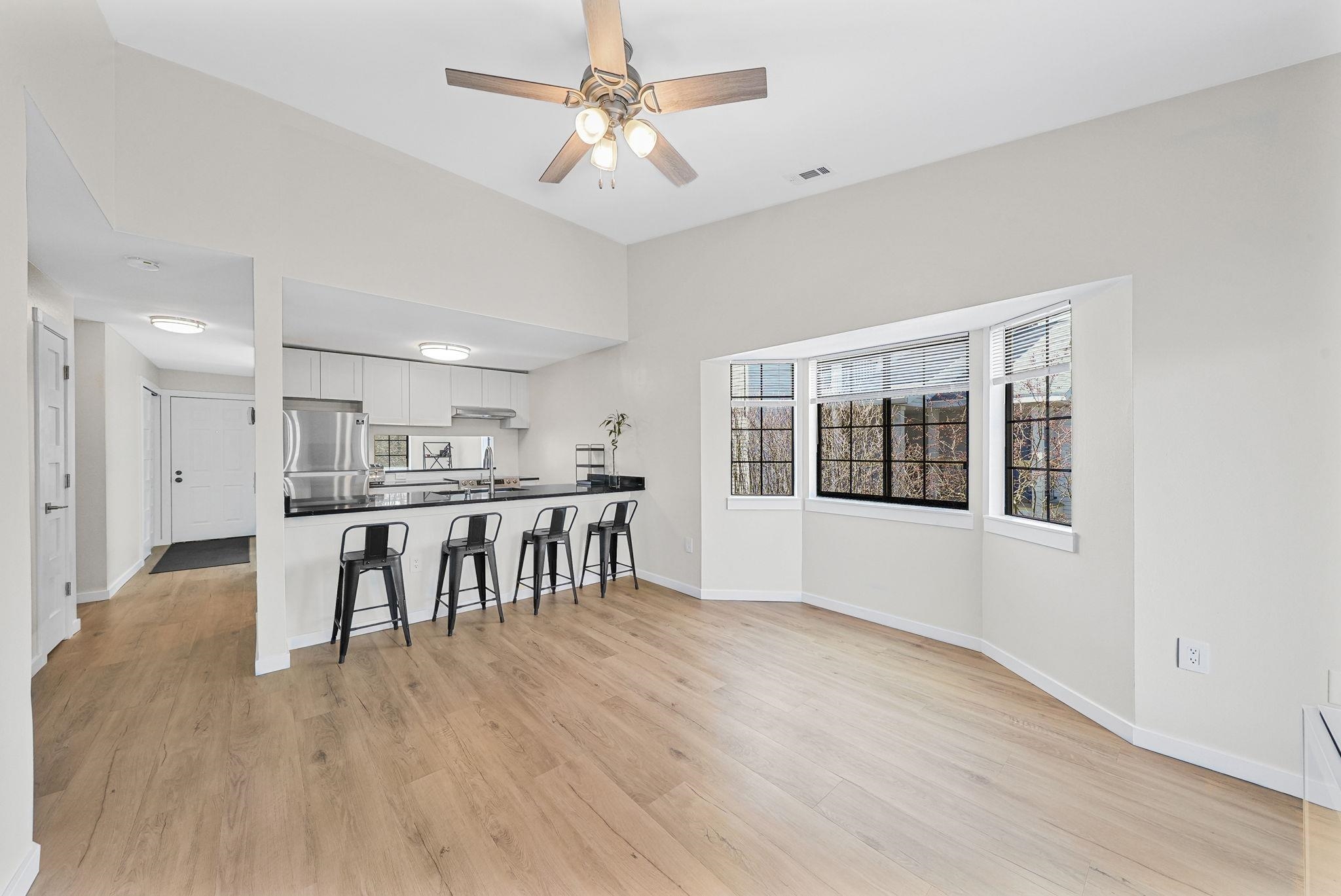 641 Riverine Drive UNIT&nbsp;201, Traverse City, MI, 49684