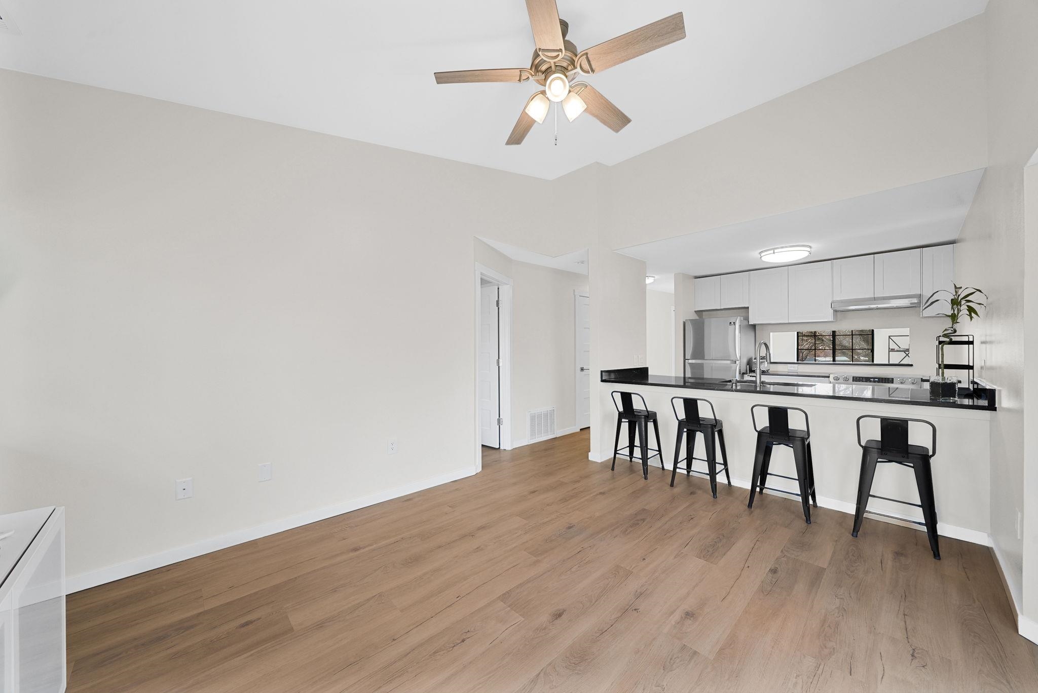 641 Riverine Drive UNIT&nbsp;201, Traverse City, MI, 49684