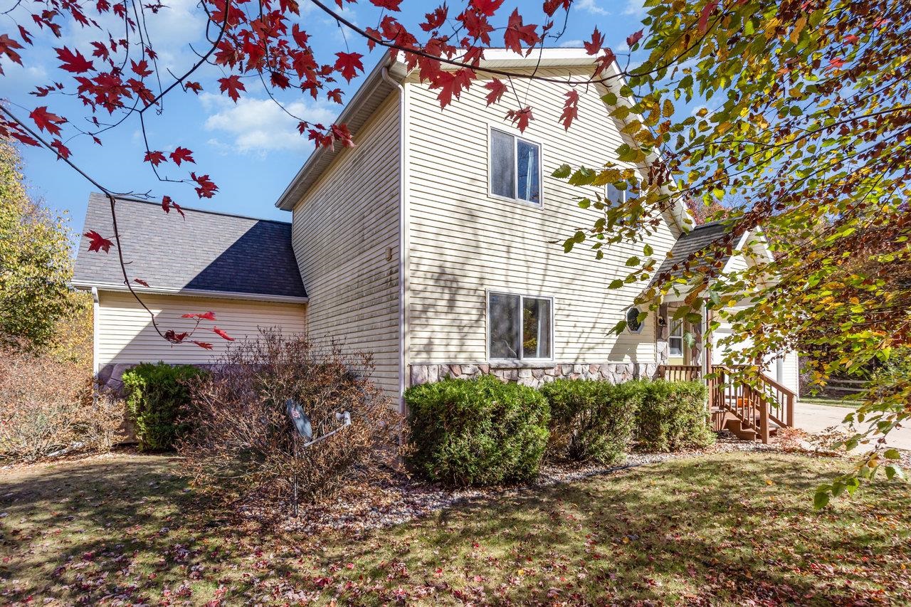 823 Valley Stream Court, Harrison, MI, 48625