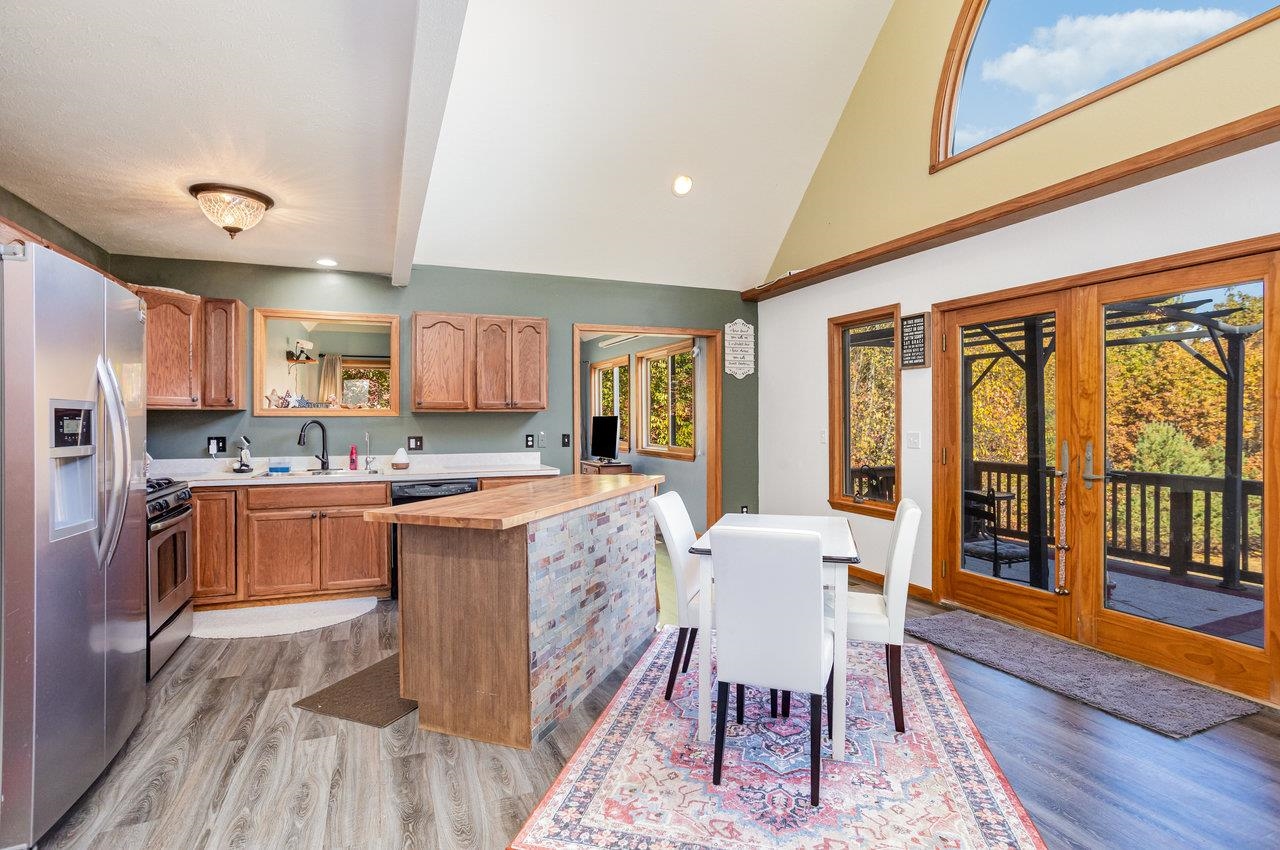 823 Valley Stream Court, Harrison, MI, 48625