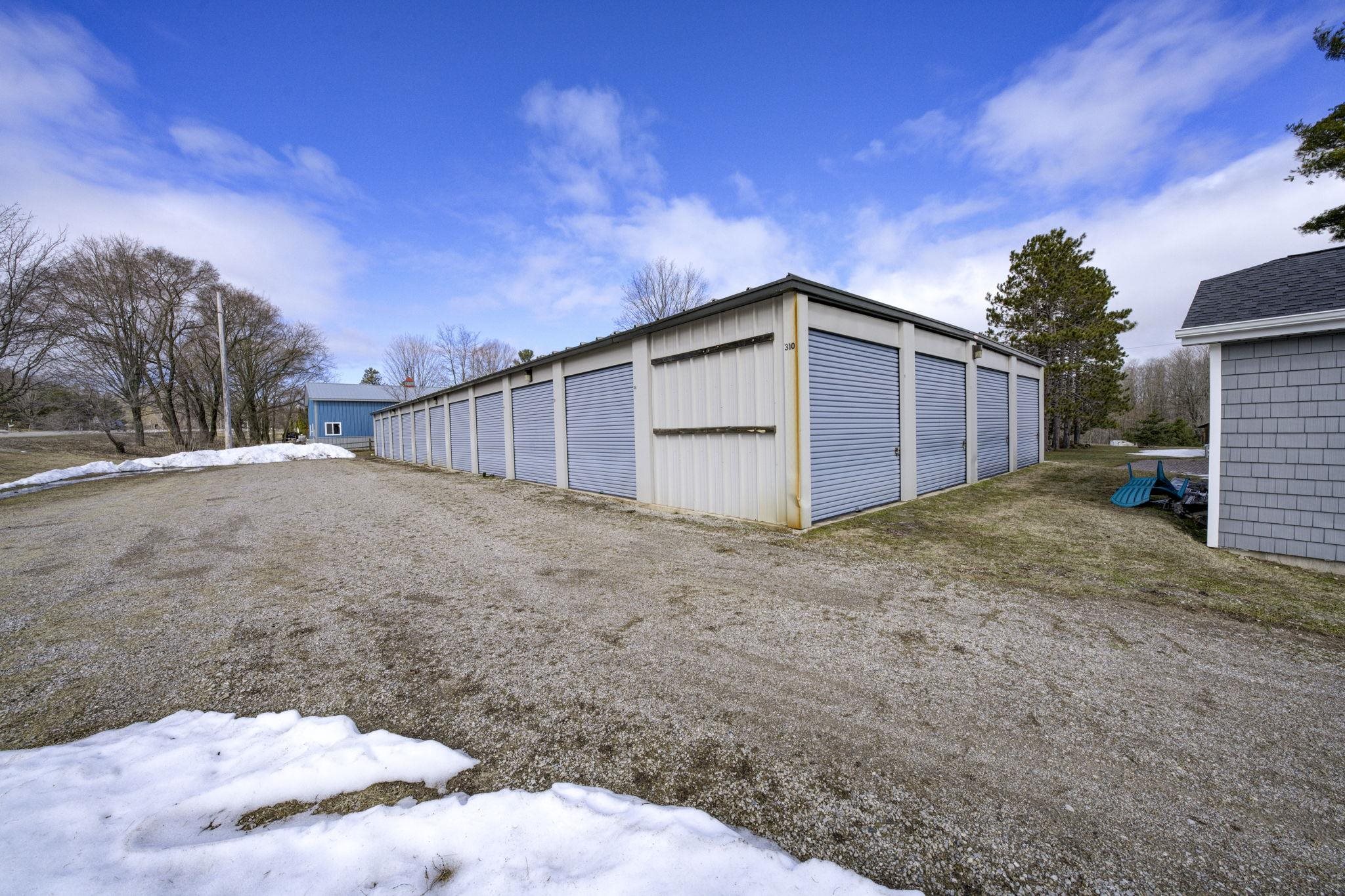 300 W Philip Street, Lake Leelanau, MI, 49653