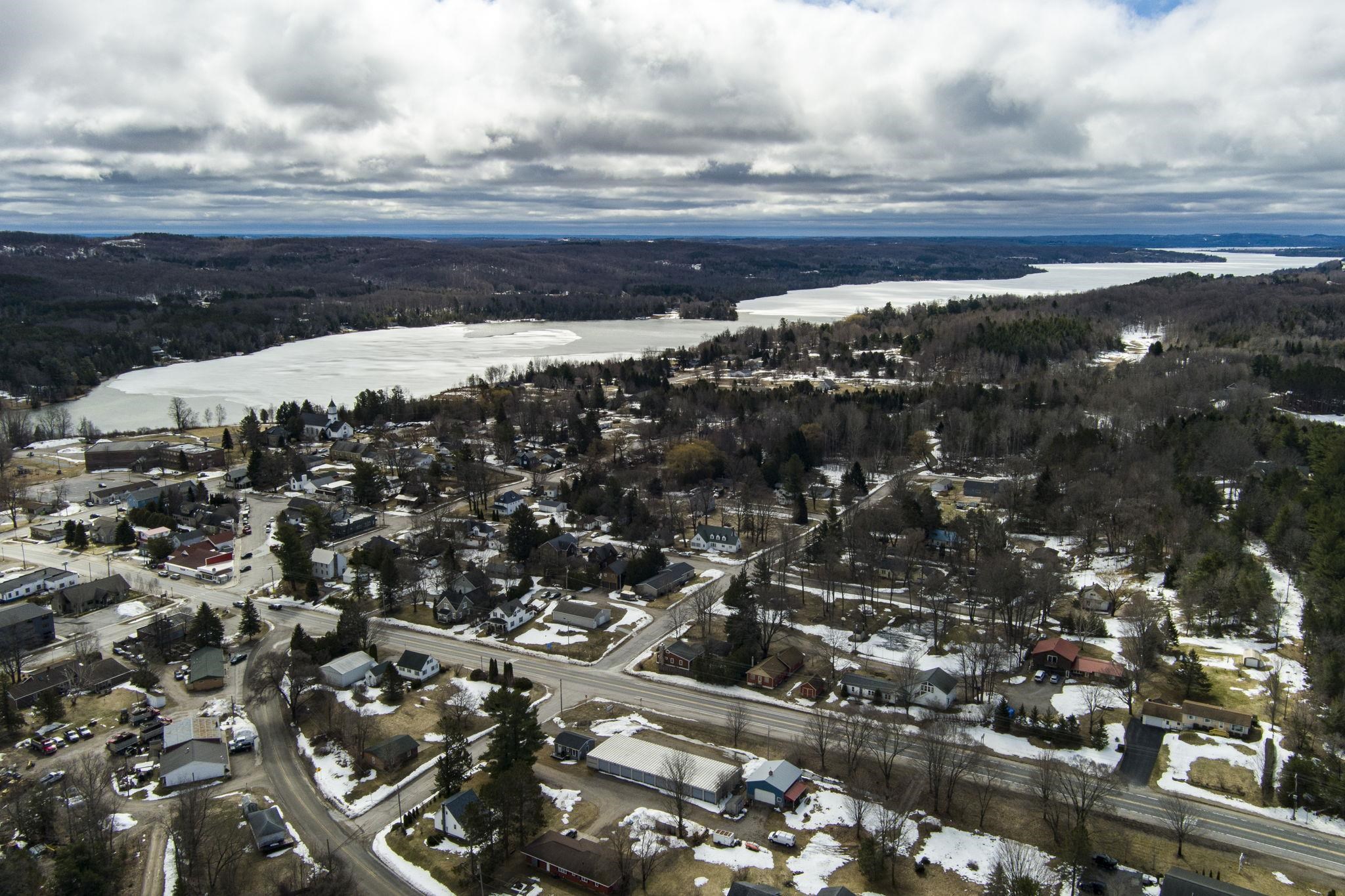 300 W Philip Street, Lake Leelanau, MI, 49653