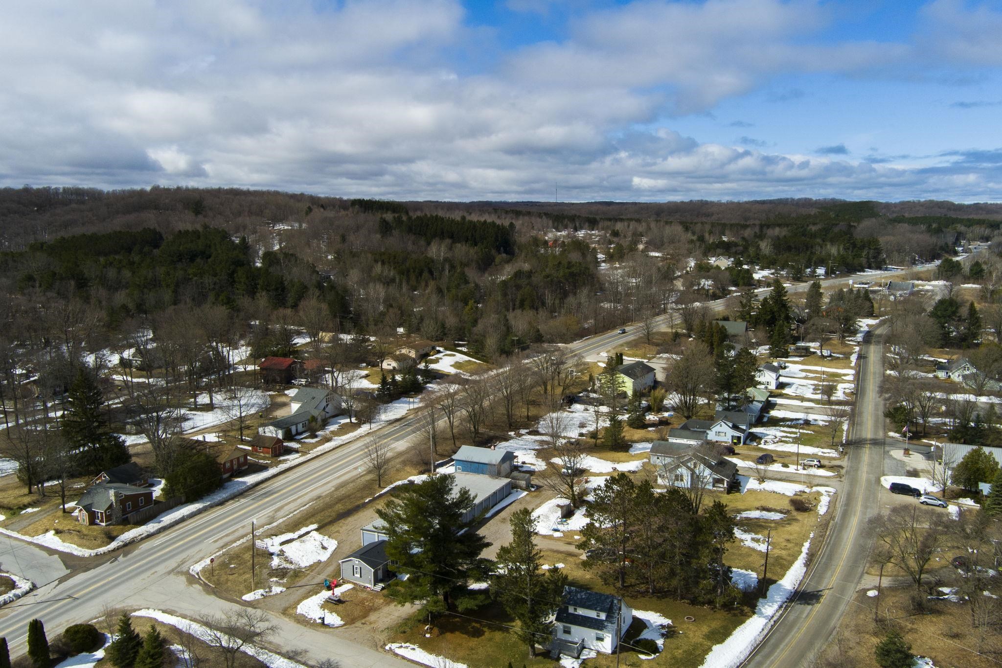 300 W Philip Street, Lake Leelanau, MI, 49653