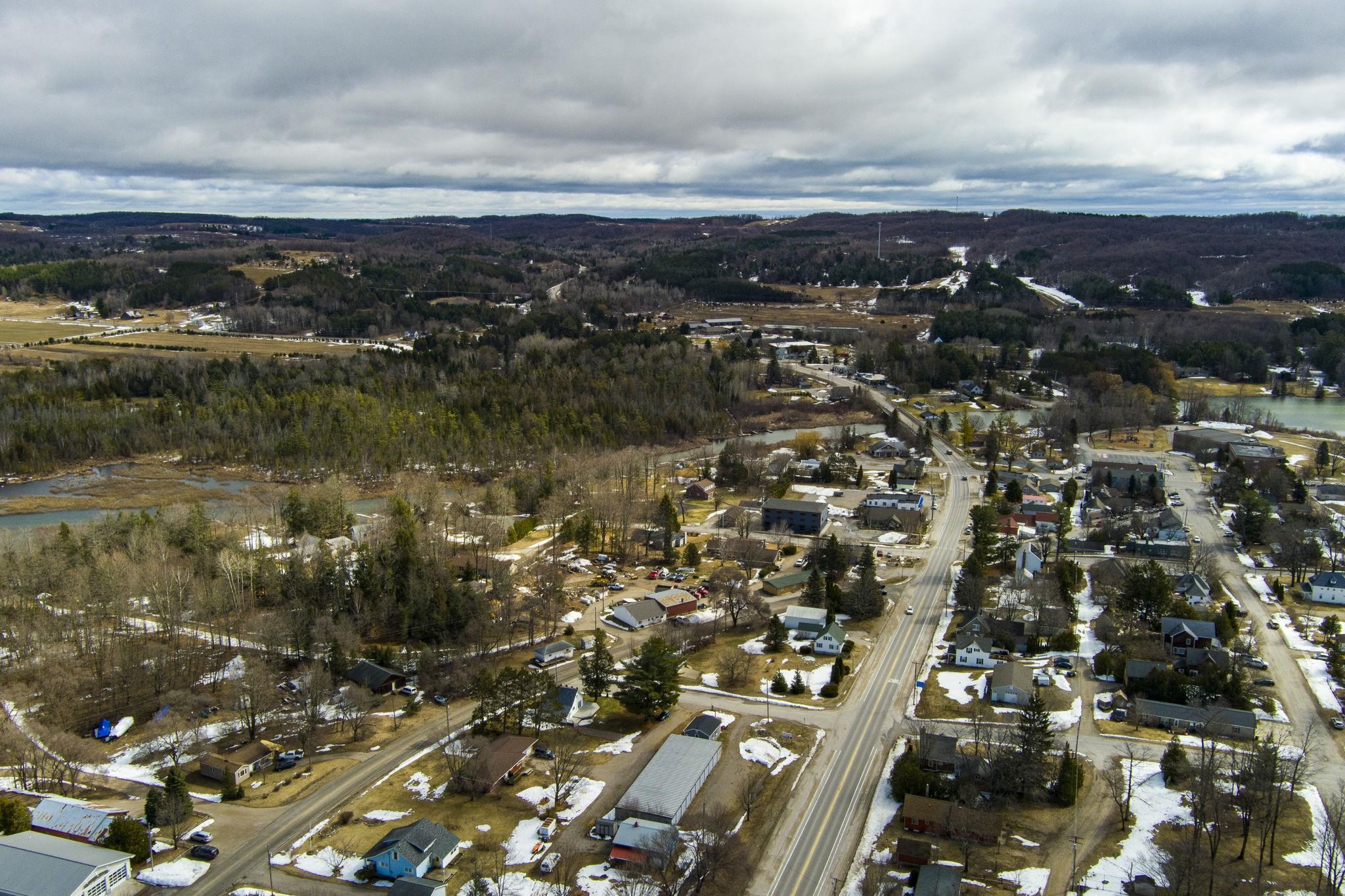 300 W Philip Street, Lake Leelanau, MI, 49653