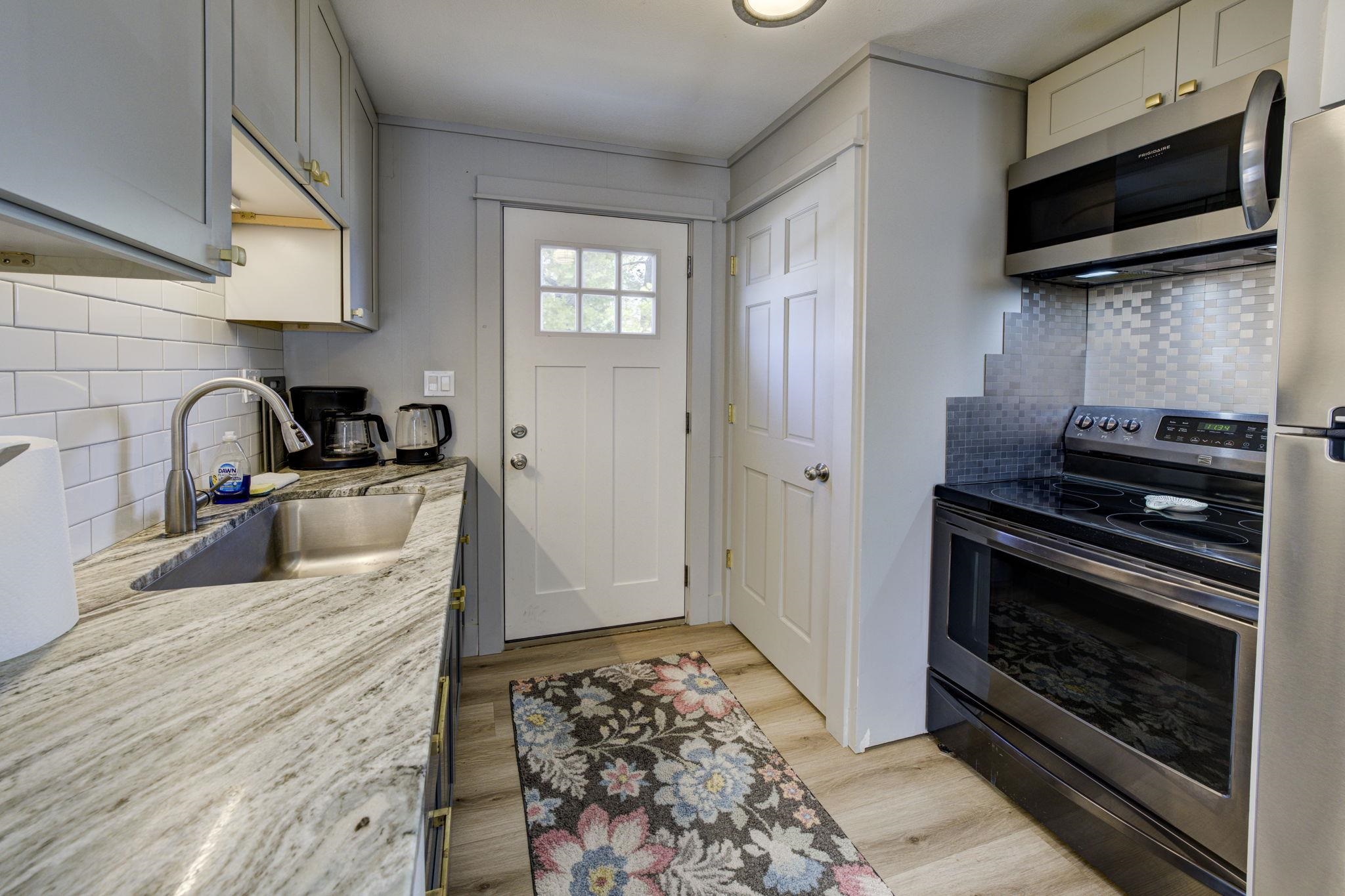 300 W Philip Street, Lake Leelanau, MI, 49653