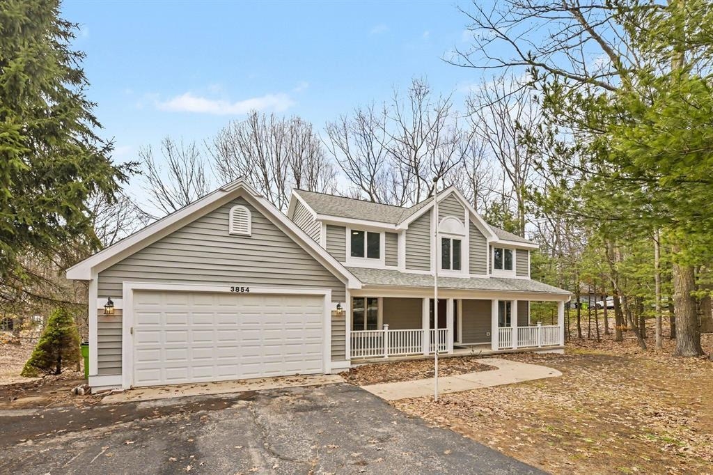 3854 Village Circle, Traverse City, MI, 49686