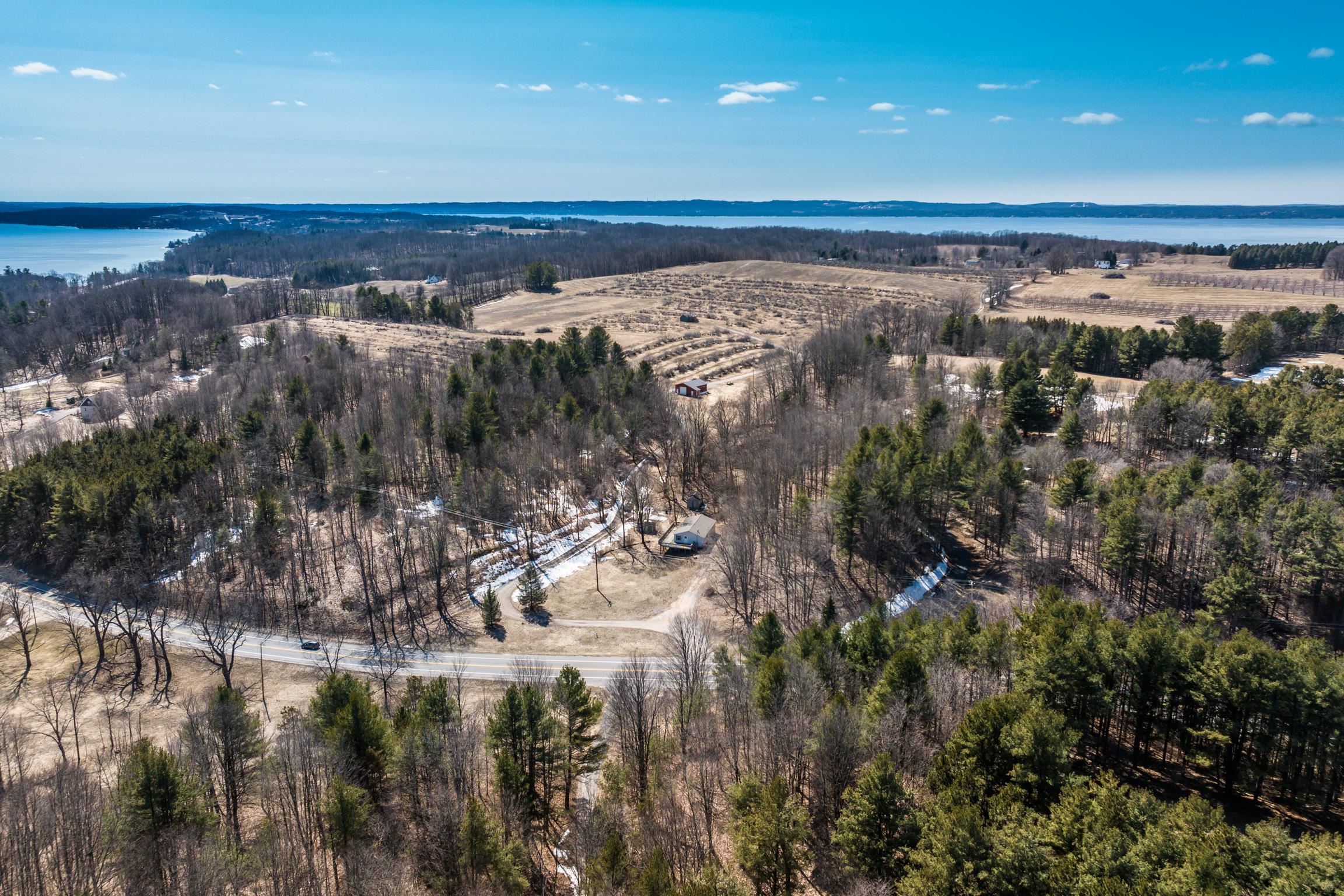 11153 Center Road, Traverse City, MI, 49686