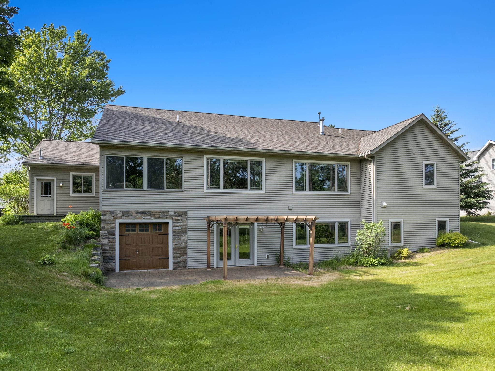 Photo 2 of Single family home for sale at 1546 Nightingale Ln, Kingsley, MI 49649 | MLS# 78080066738 | Listing updated on 2026-09-17
