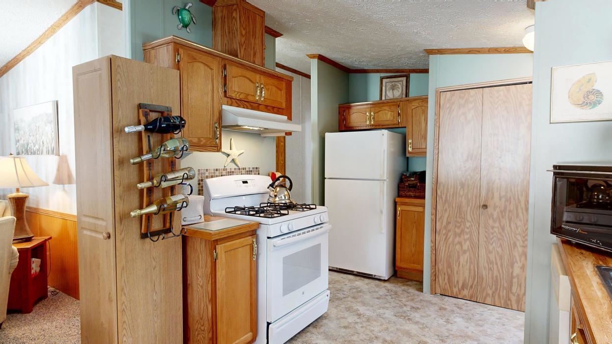 11190 South Shore Drive, Lake, MI, 48632