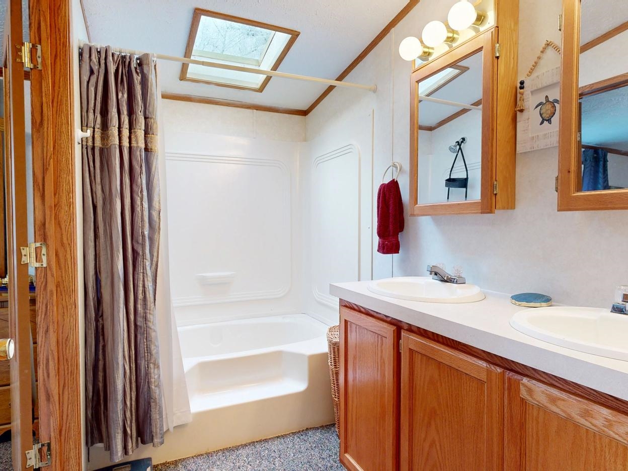 11190 South Shore Drive, Lake, MI, 48632