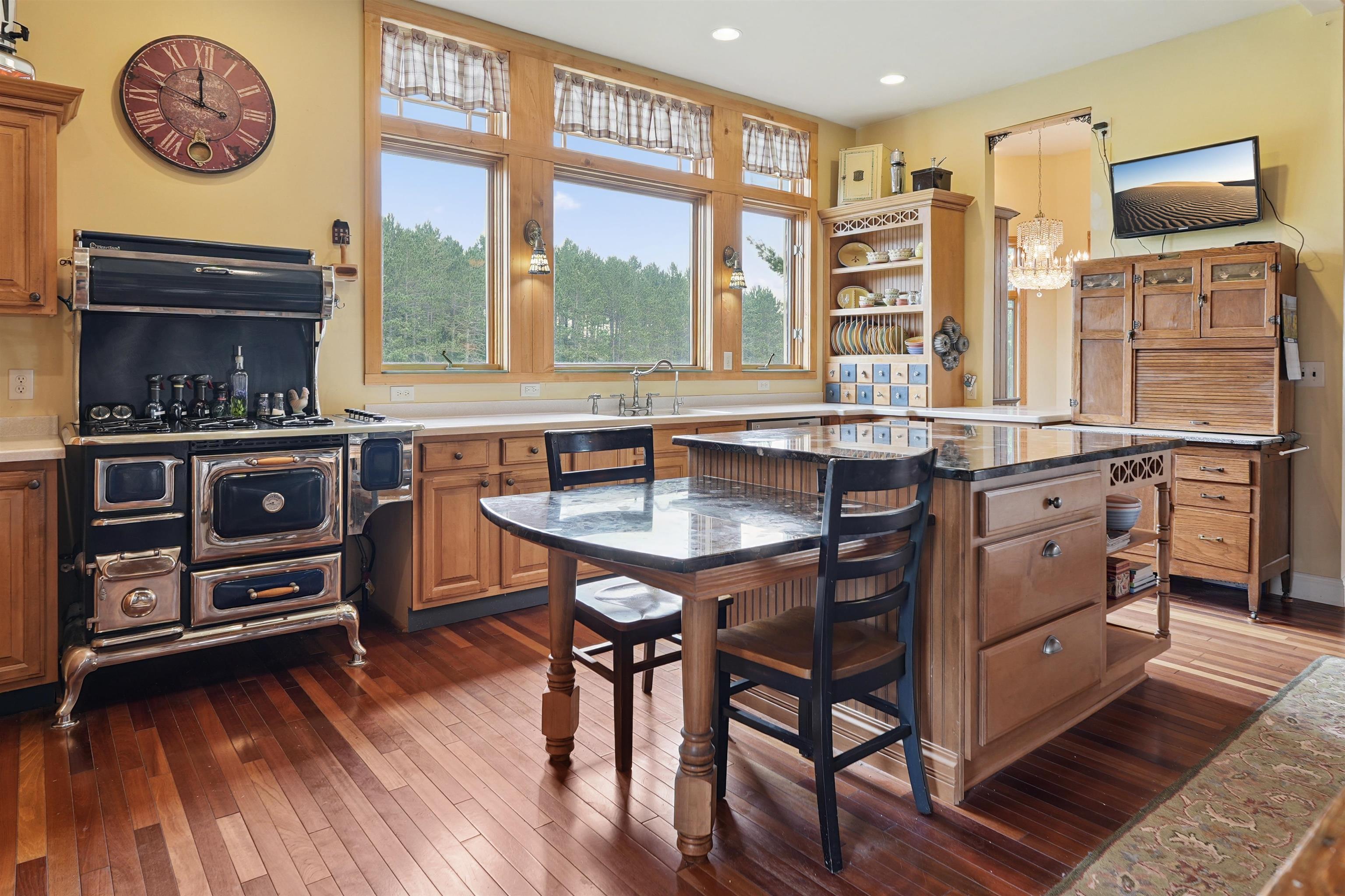 16186 N 200th Avenue, Leroy, MI, 49655