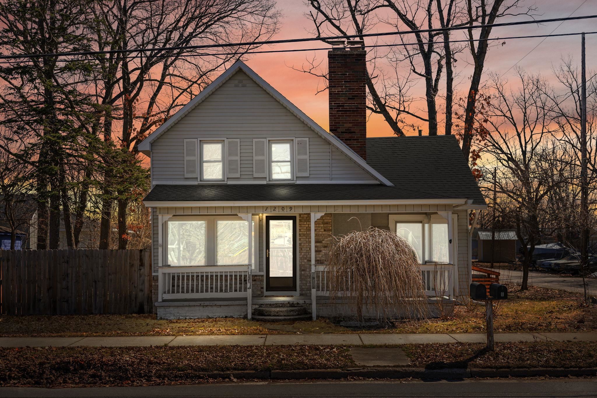 1209 Cass Street, Traverse City, MI, 49684