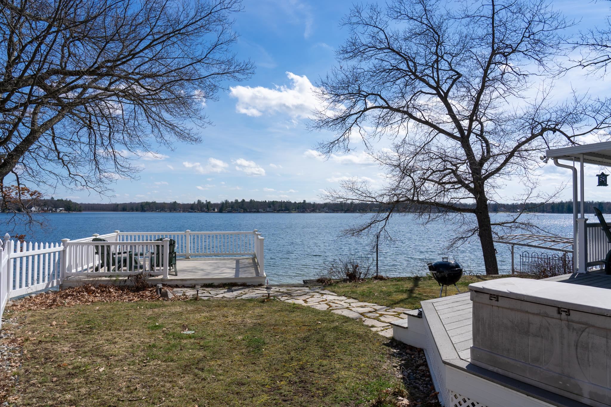 11417 N Shore Drive, Lake, MI, 48632