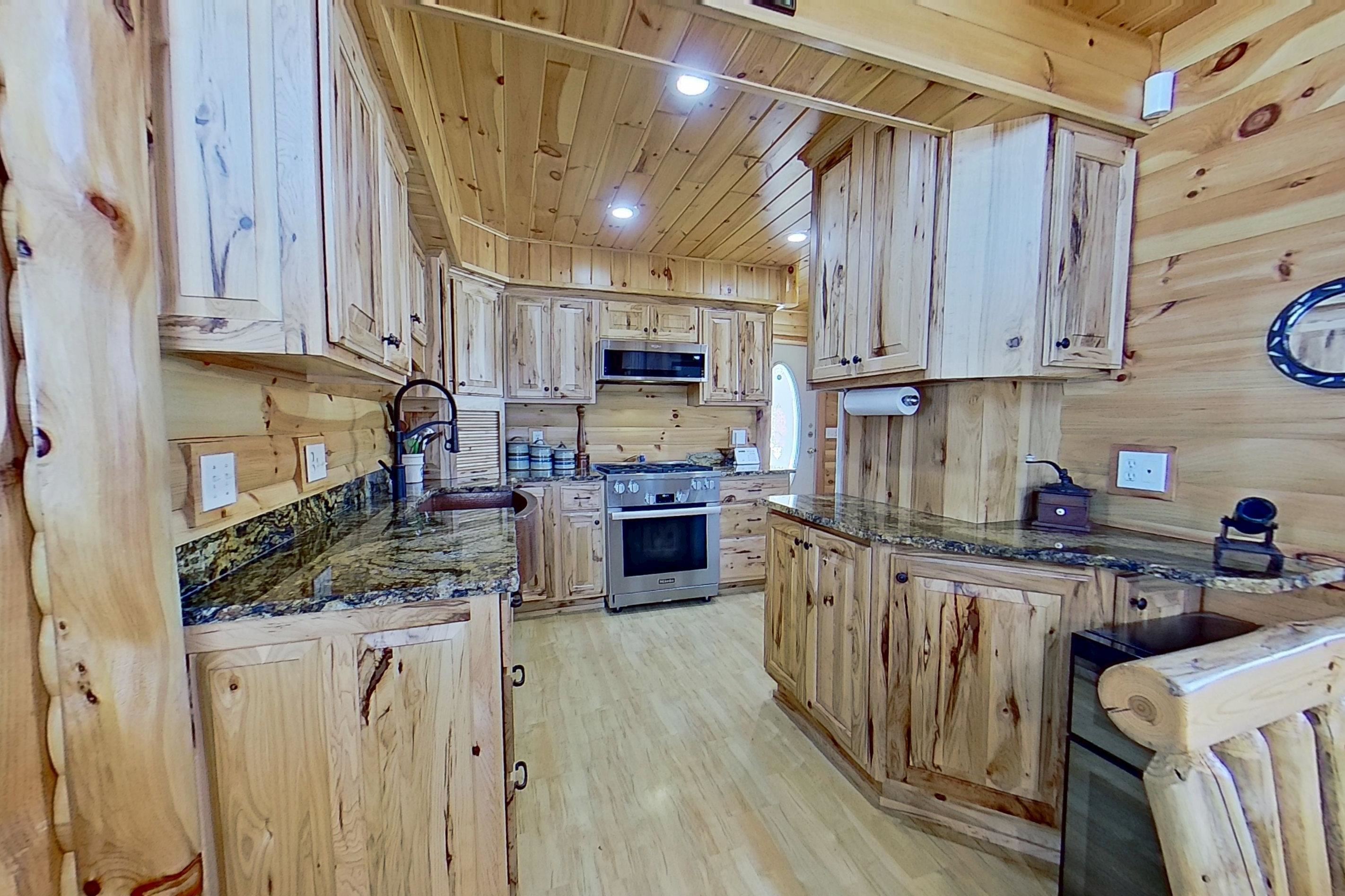 11417 N Shore Drive, Lake, MI, 48632