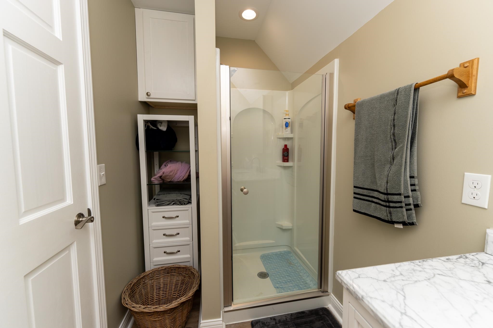 11417 N Shore Drive, Lake, MI, 48632