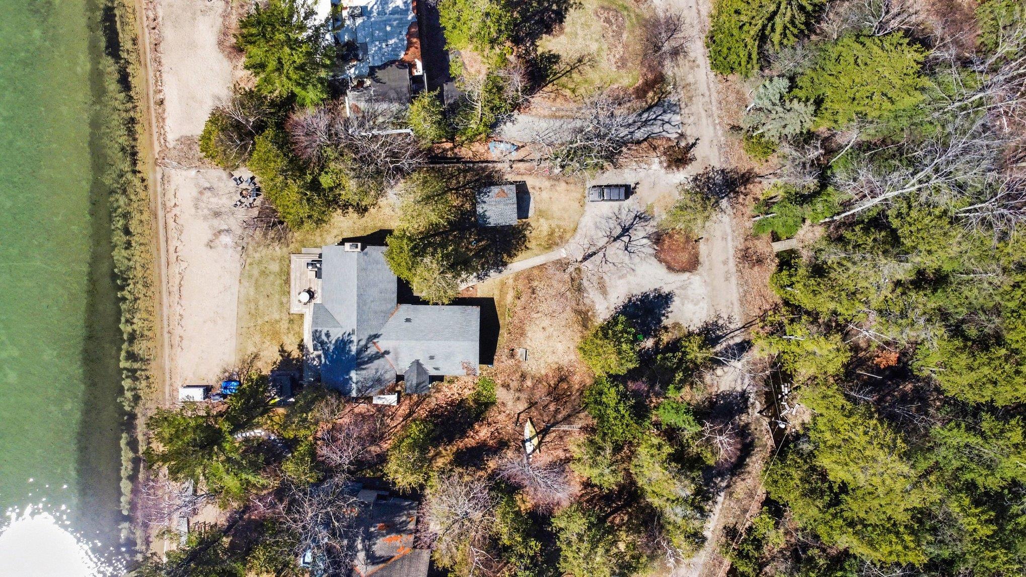6170 S Tamarack Lane, Maple City, MI, 49664