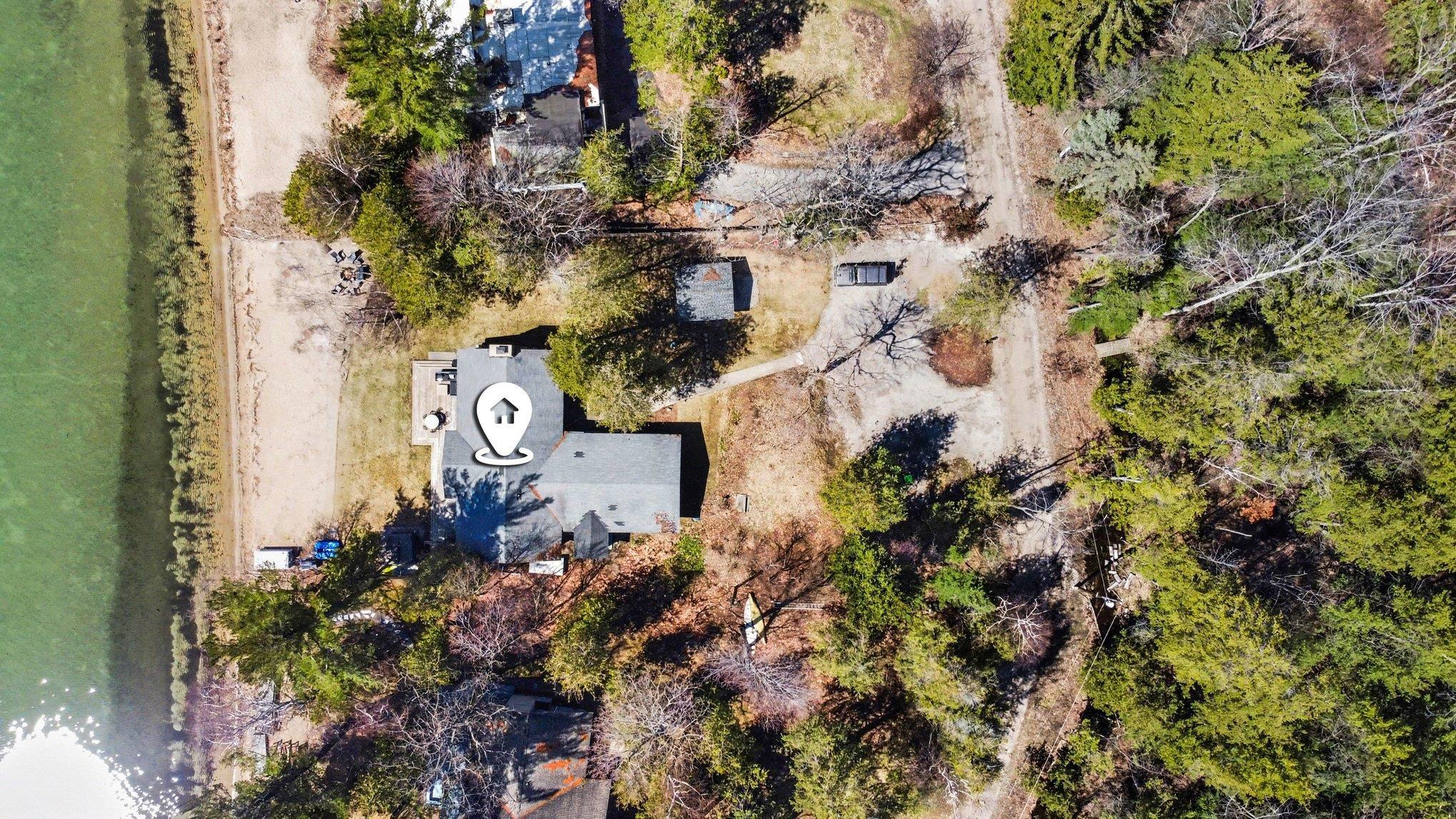 6170 S Tamarack Lane, Maple City, MI, 49664