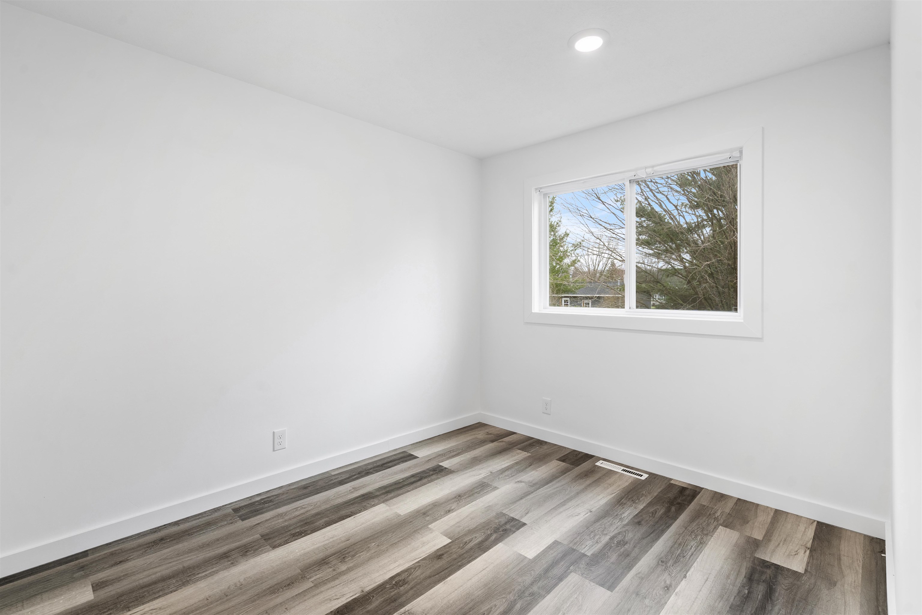 4456 S Manor Wood Drive, Grawn, MI, 49685