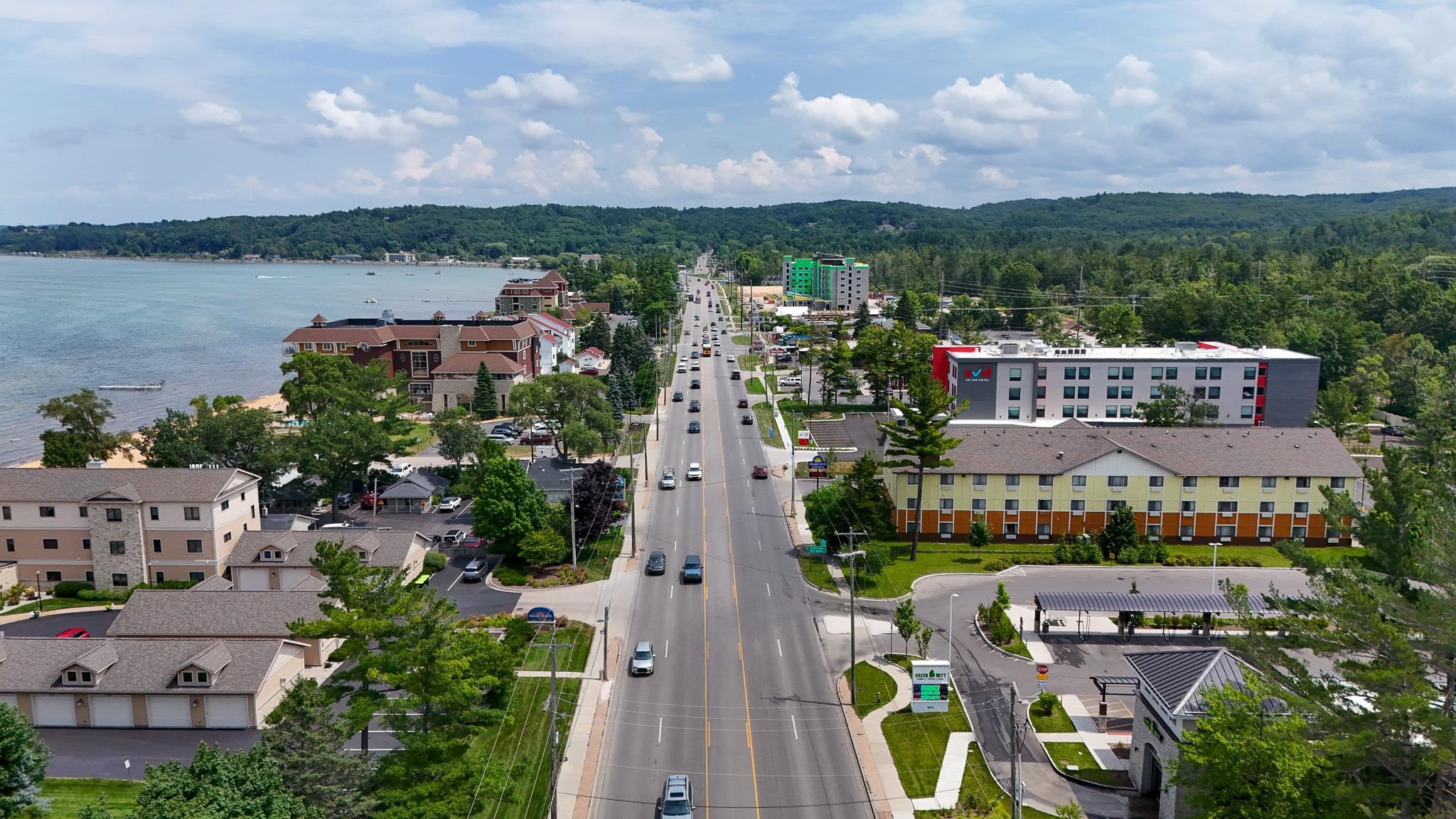 1818 N Us-31, Traverse City, MI, 49686