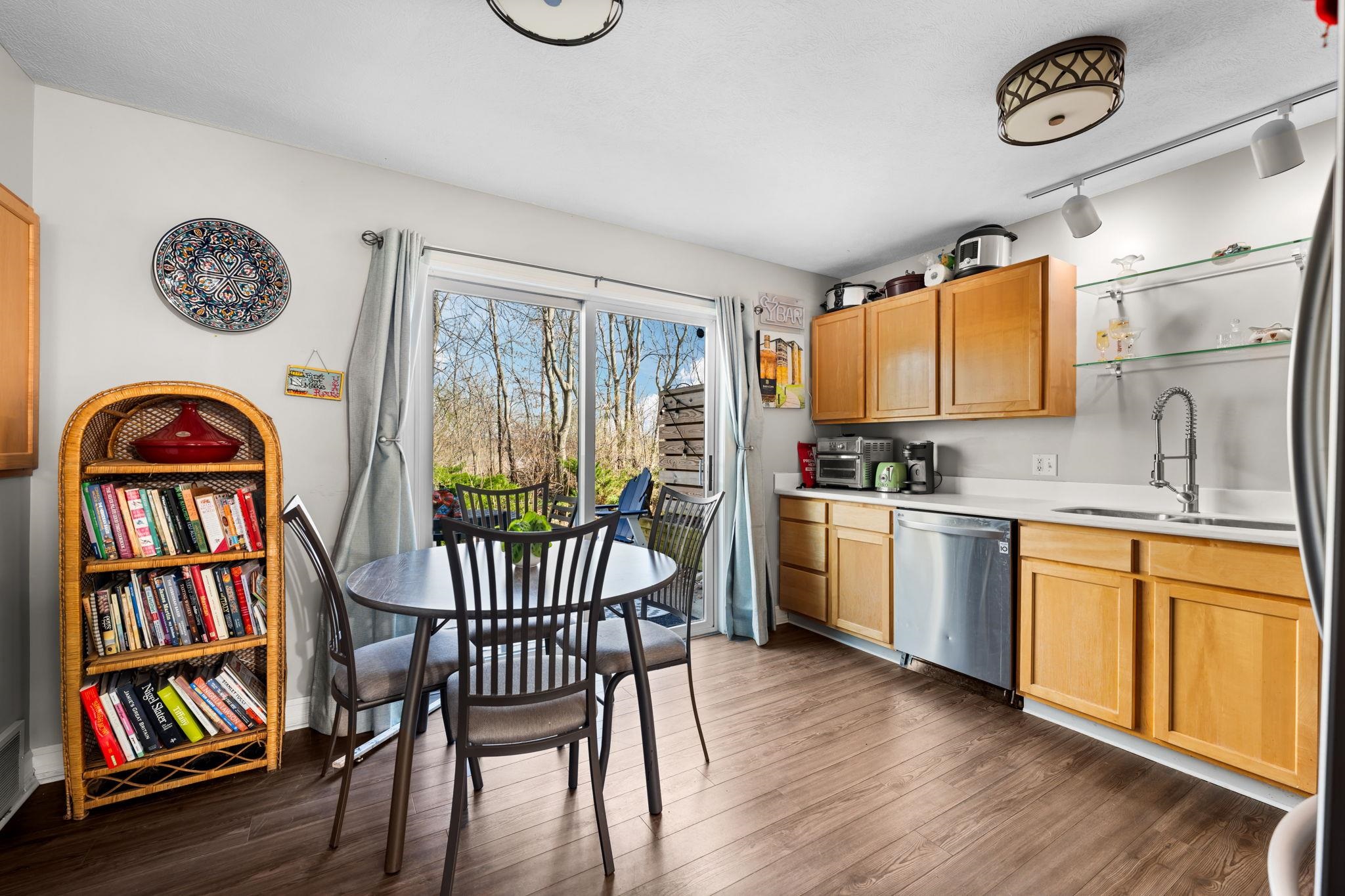 715 Lake Avenue UNIT&nbsp;B, Traverse City, MI, 49684