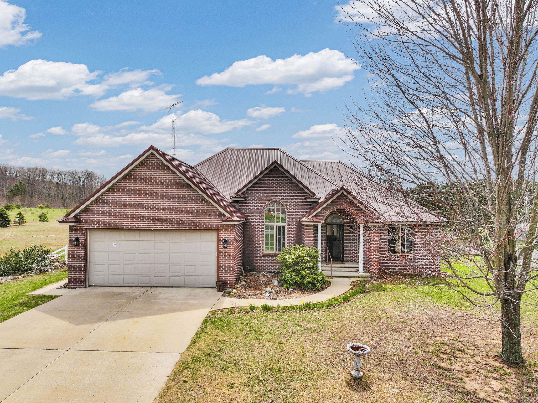 3048 E 16 Road, Manton, MI, 49663