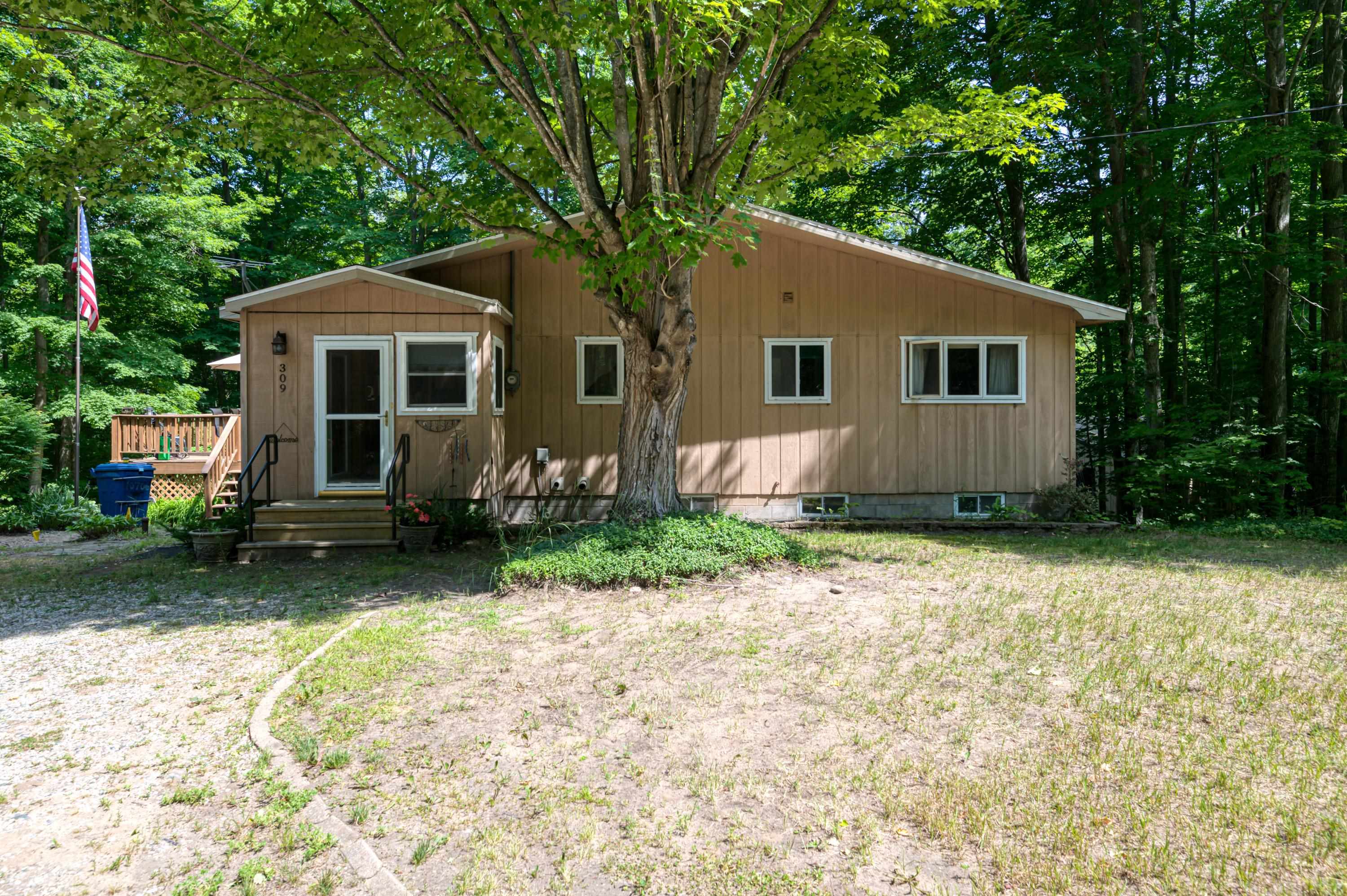 309 Oak Hill Road, Fife Lake, MI, 49633