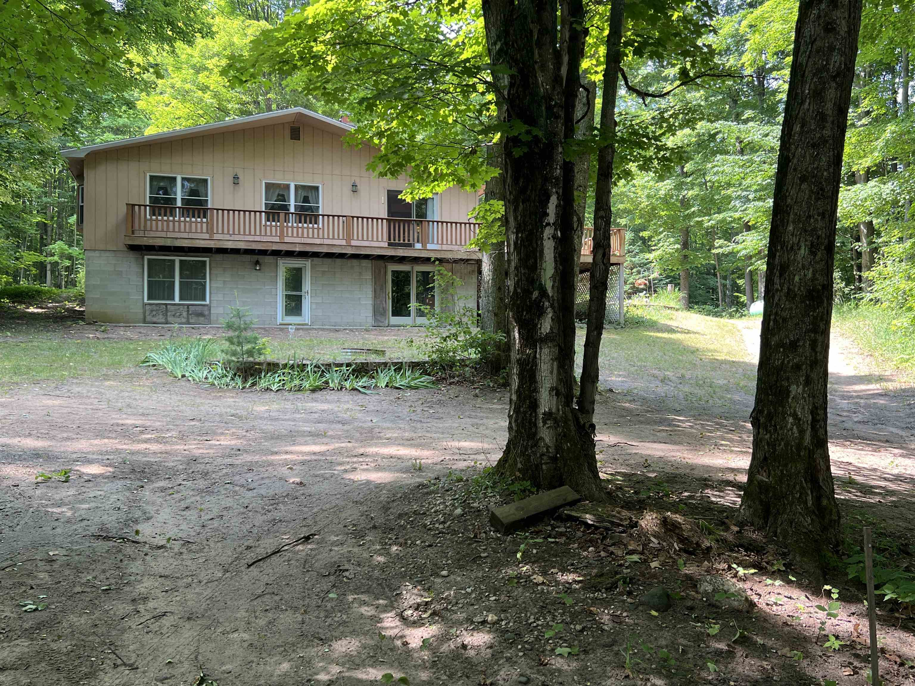 309 Oak Hill Road, Fife Lake, MI, 49633