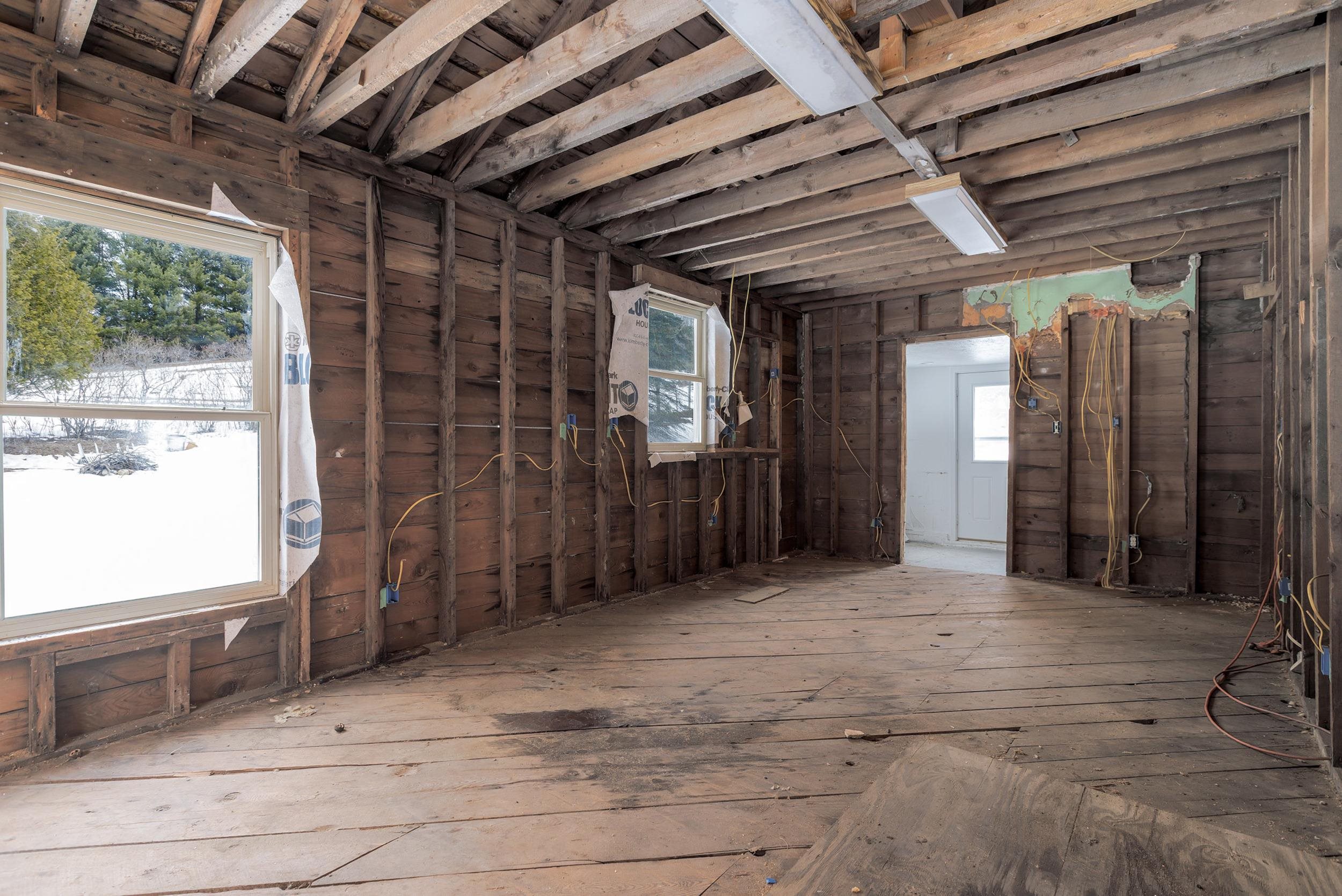 2760 River Road, Frankfort, MI, 49635-9006