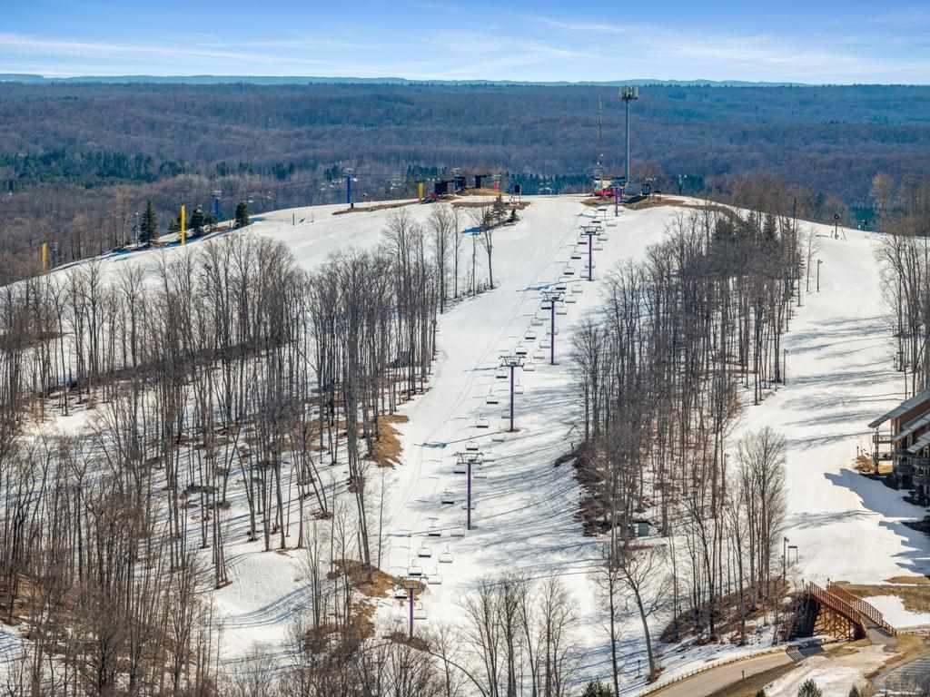 5592 Troon North, Bellaire, MI, 49615