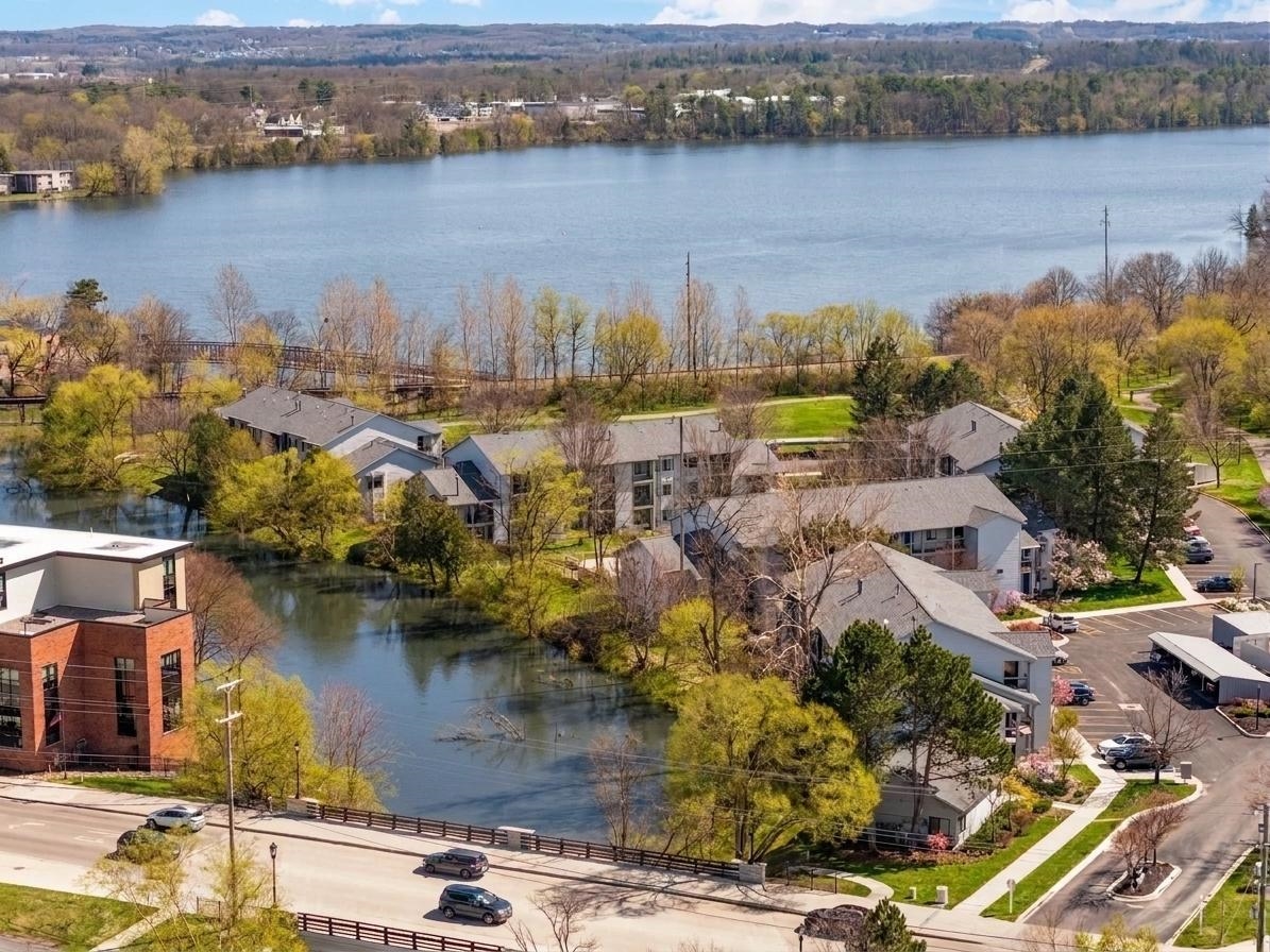 545 Riverine Drive UNIT&nbsp;205, Traverse City, MI, 49684