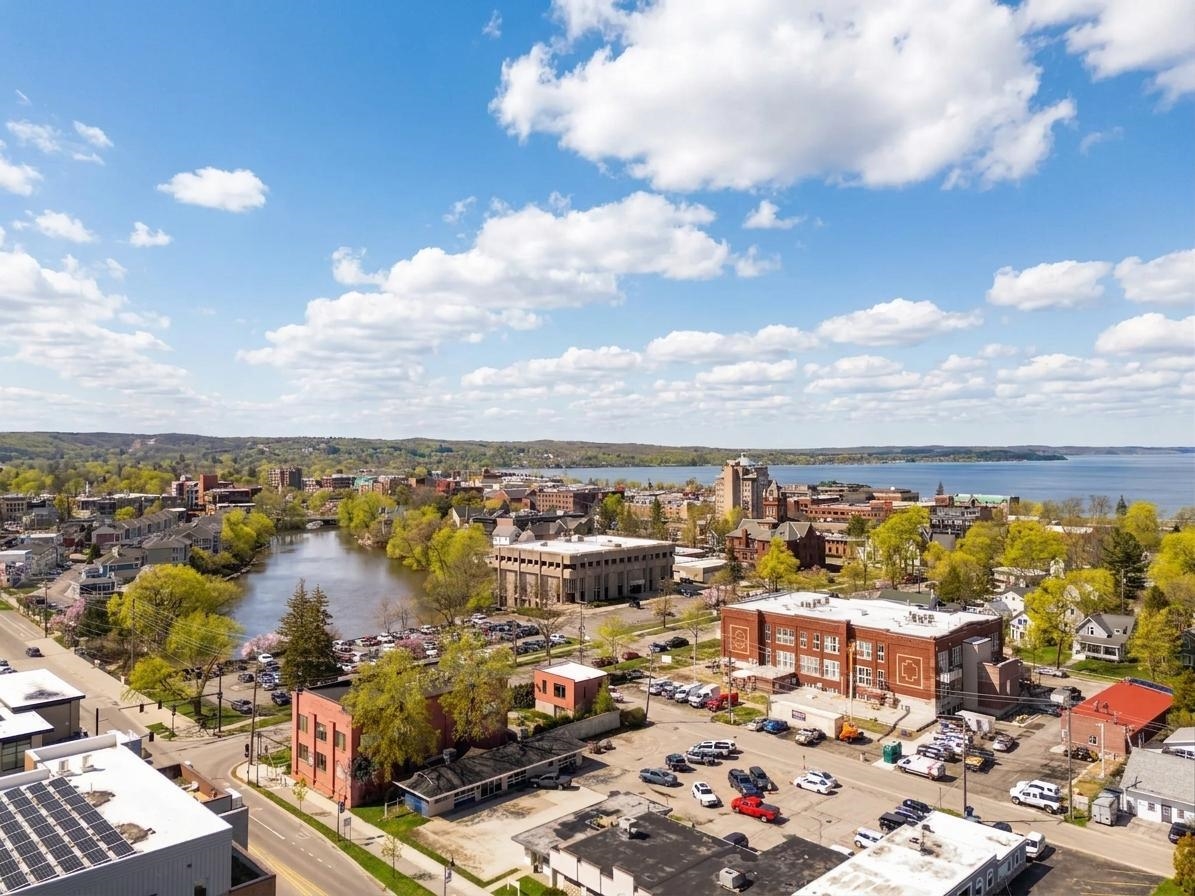 545 Riverine Drive UNIT&nbsp;205, Traverse City, MI, 49684