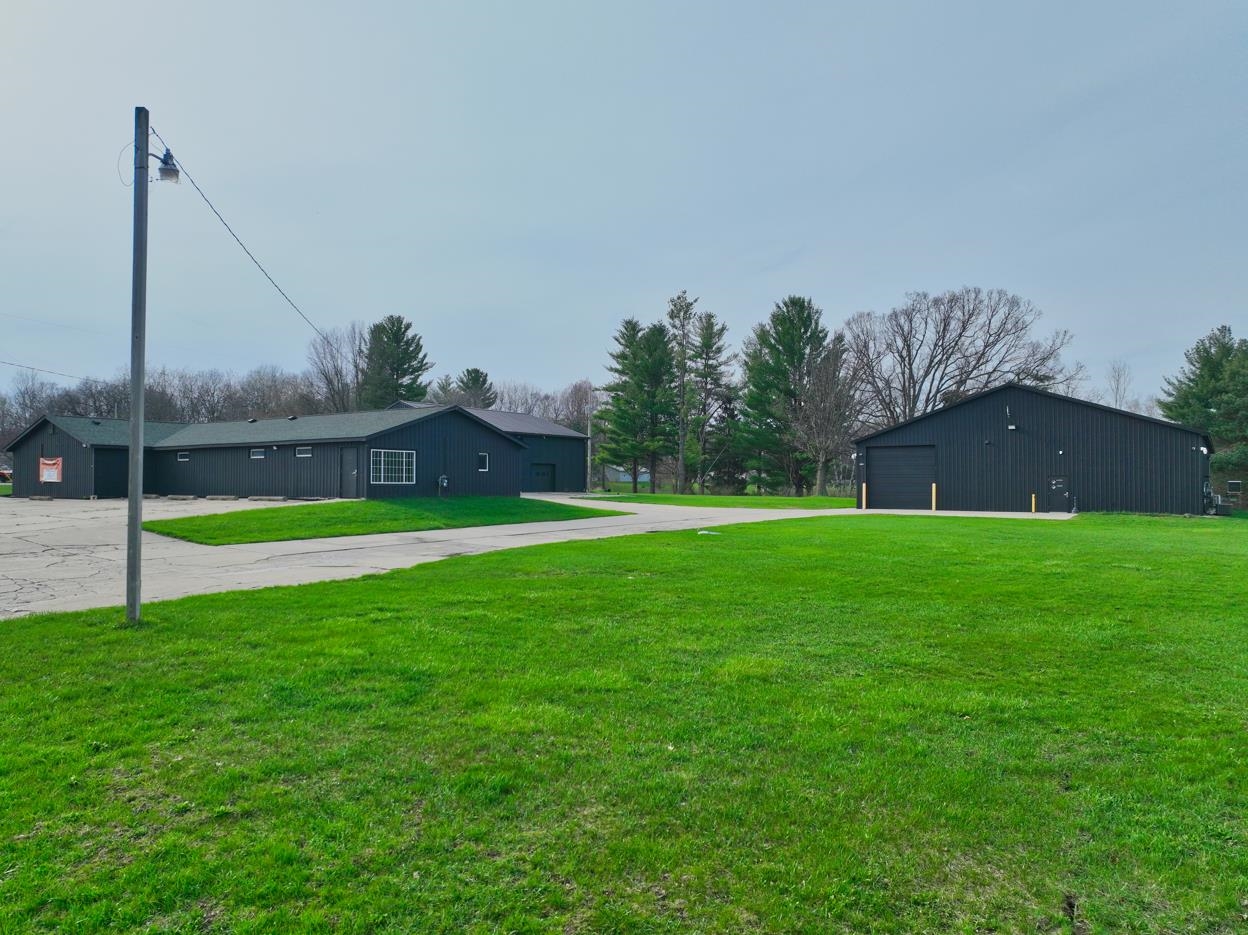 201 Pine Street, Ferrysburg, MI, 49409