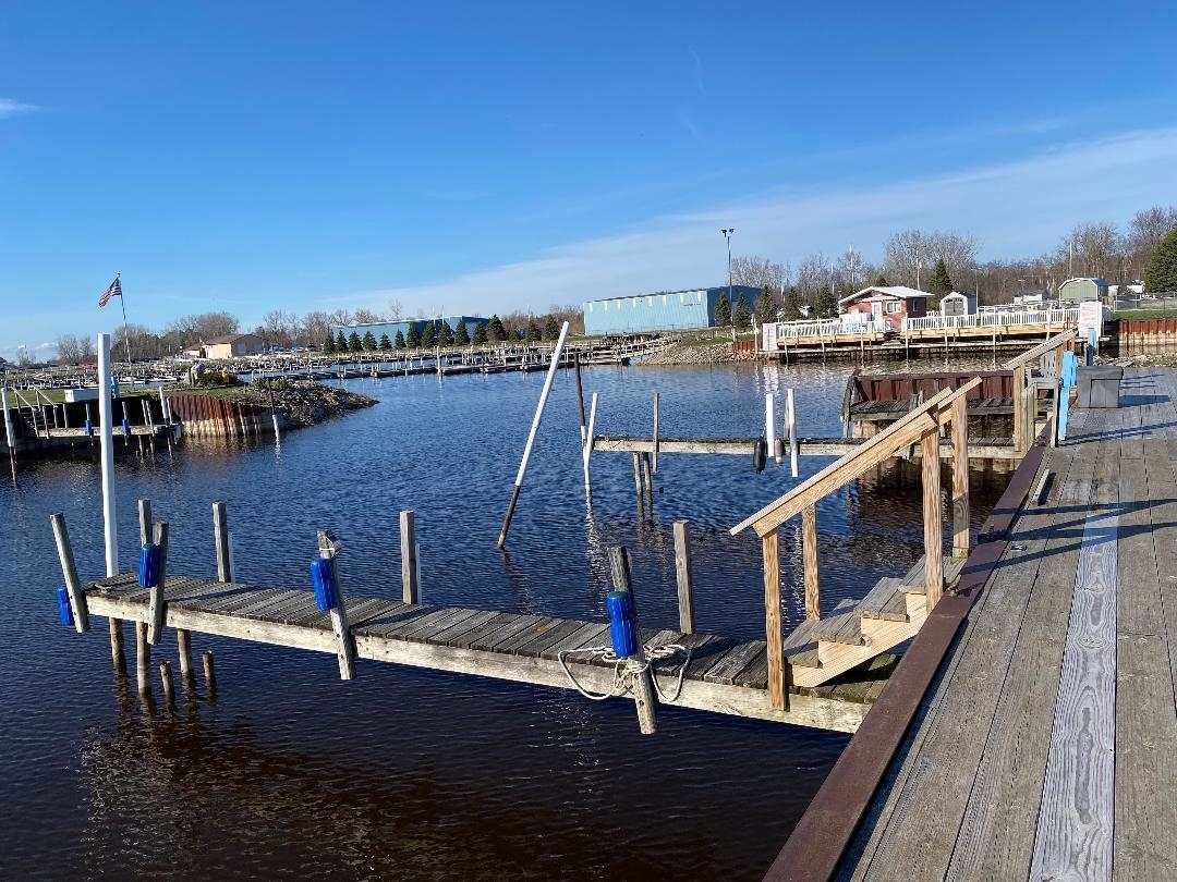 3676 E Michigan Avenue, Au Gres, MI, 48703