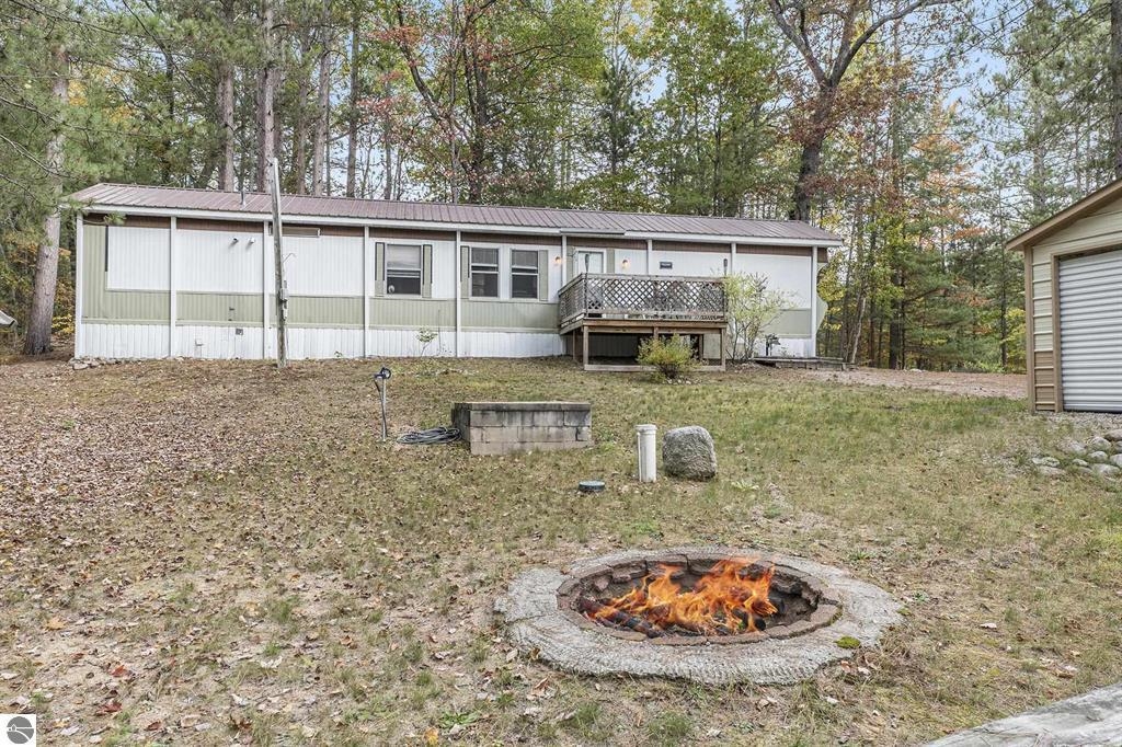 377 E Bear Lake Road, Kalkaska, MI, 49646