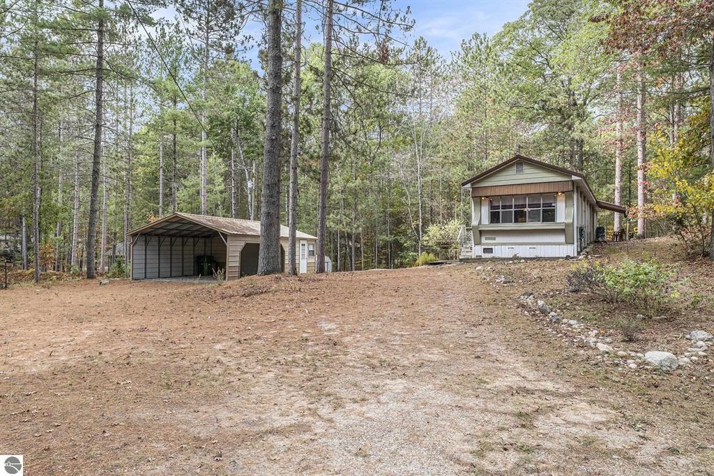 377 E Bear Lake Road, Kalkaska, MI, 49646