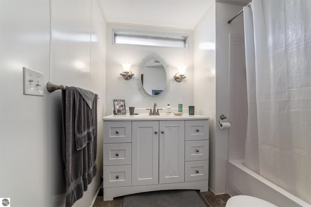 377 E Bear Lake Road, Kalkaska, MI, 49646