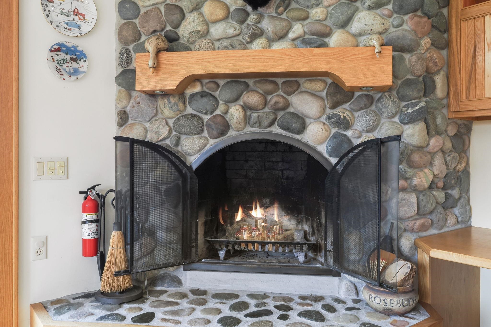 470 S Donnybrook Road, Suttons Bay, MI, 49682