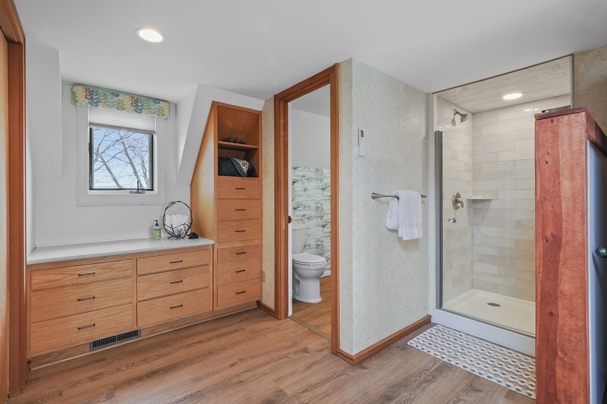 470 S Donnybrook Road, Suttons Bay, MI, 49682