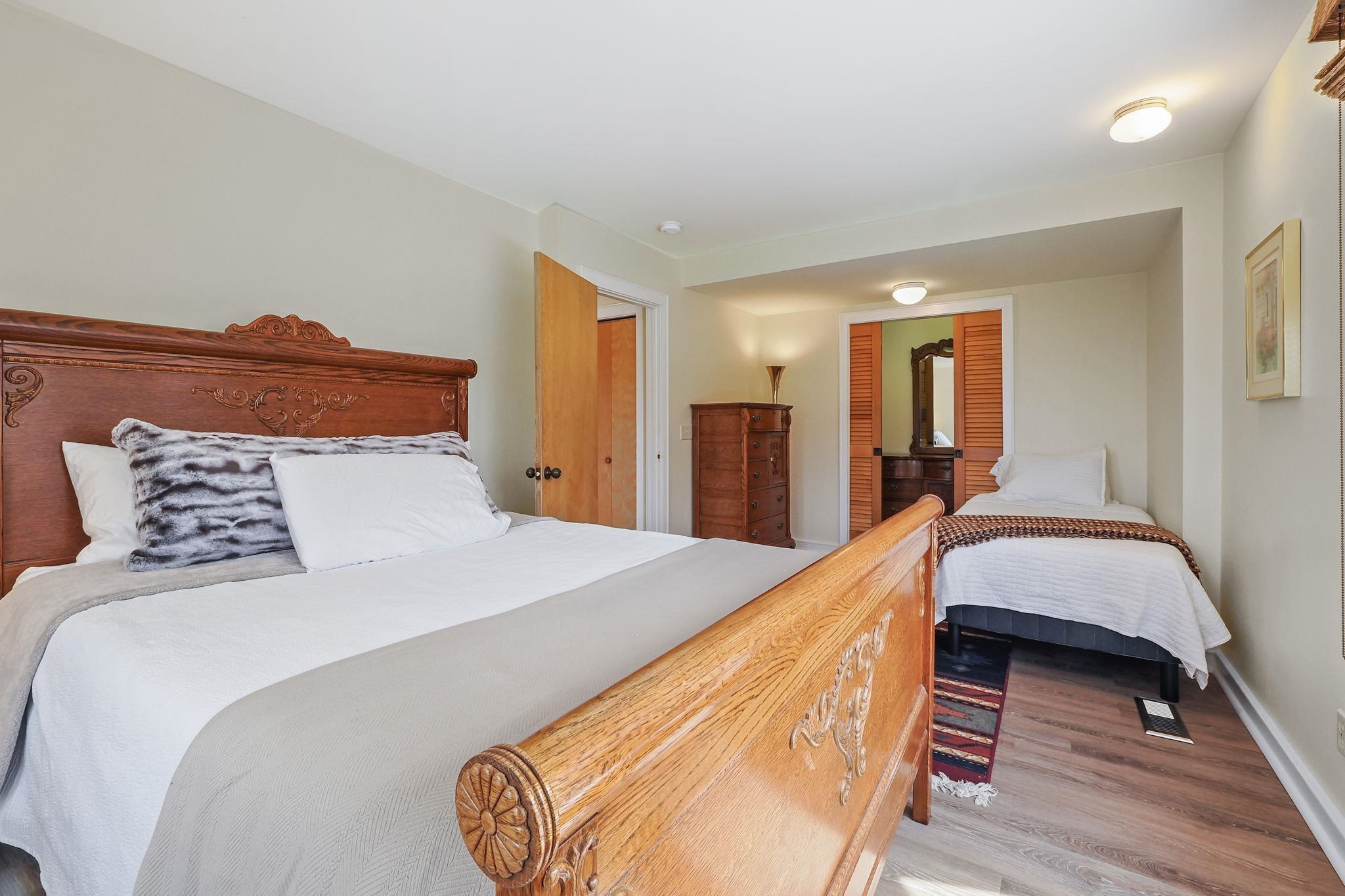 470 S Donnybrook Road, Suttons Bay, MI, 49682